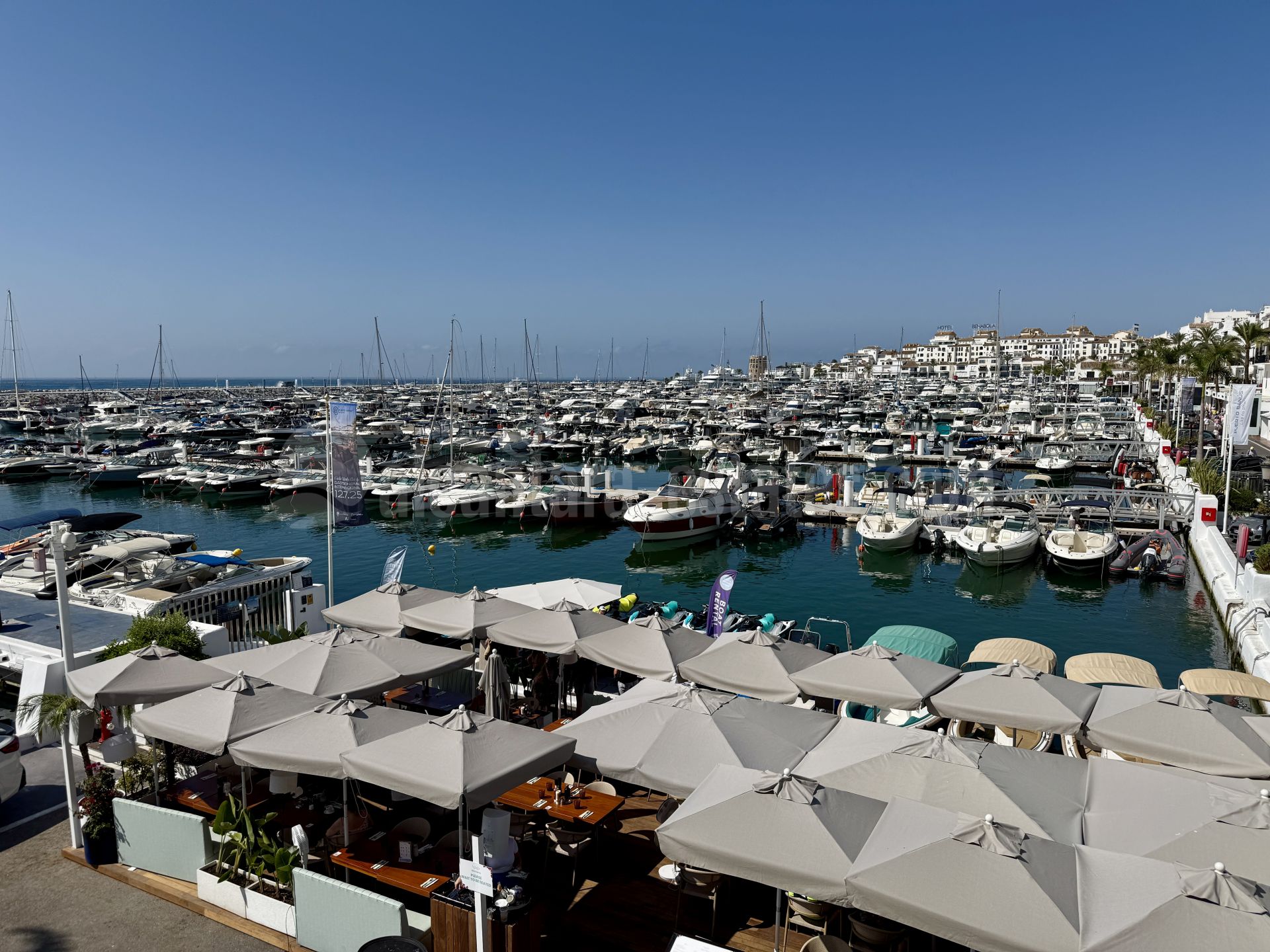 Apartment in Marina Banus, Marbella