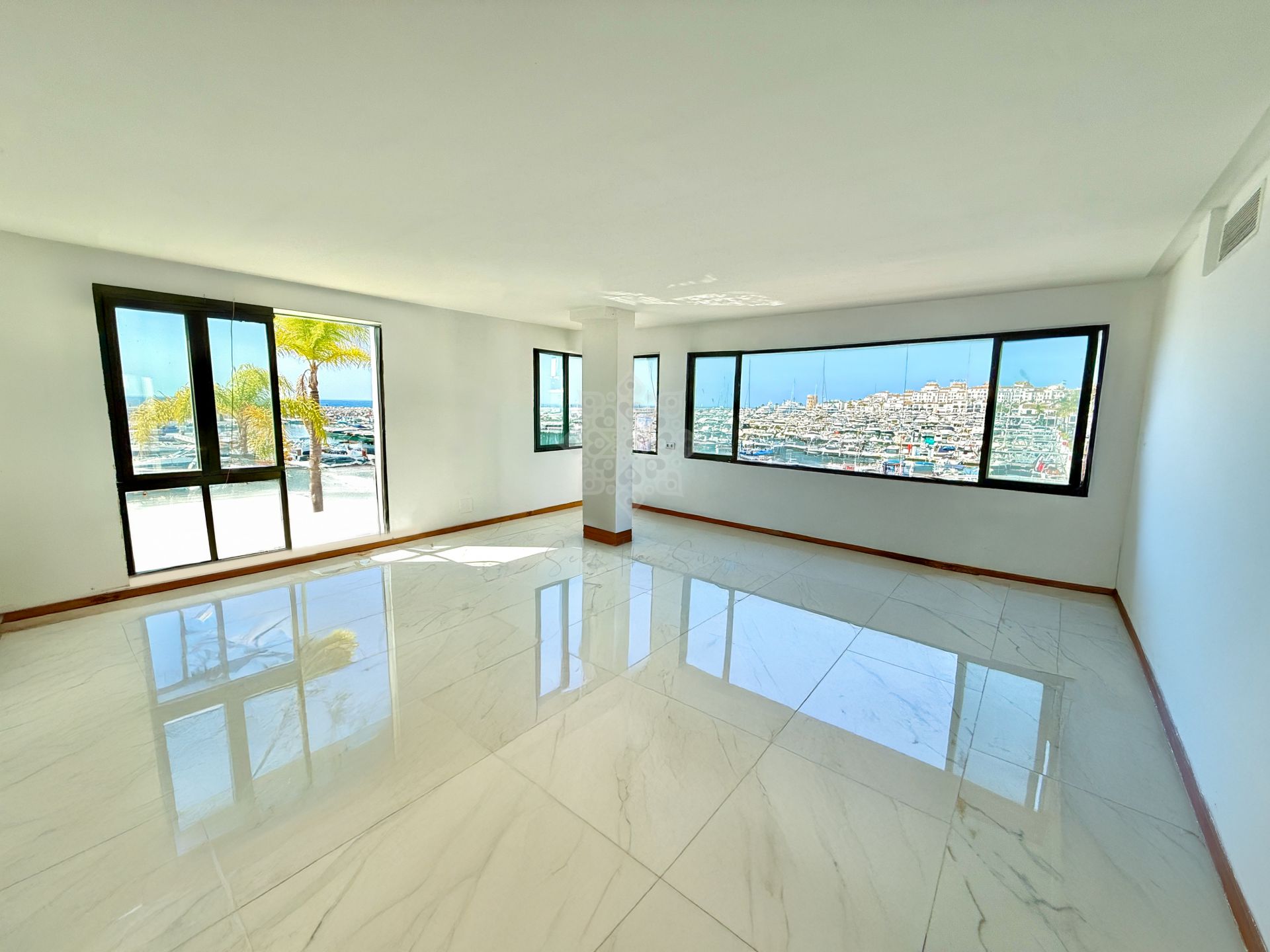 Apartamento en Marina Banus, Marbella
