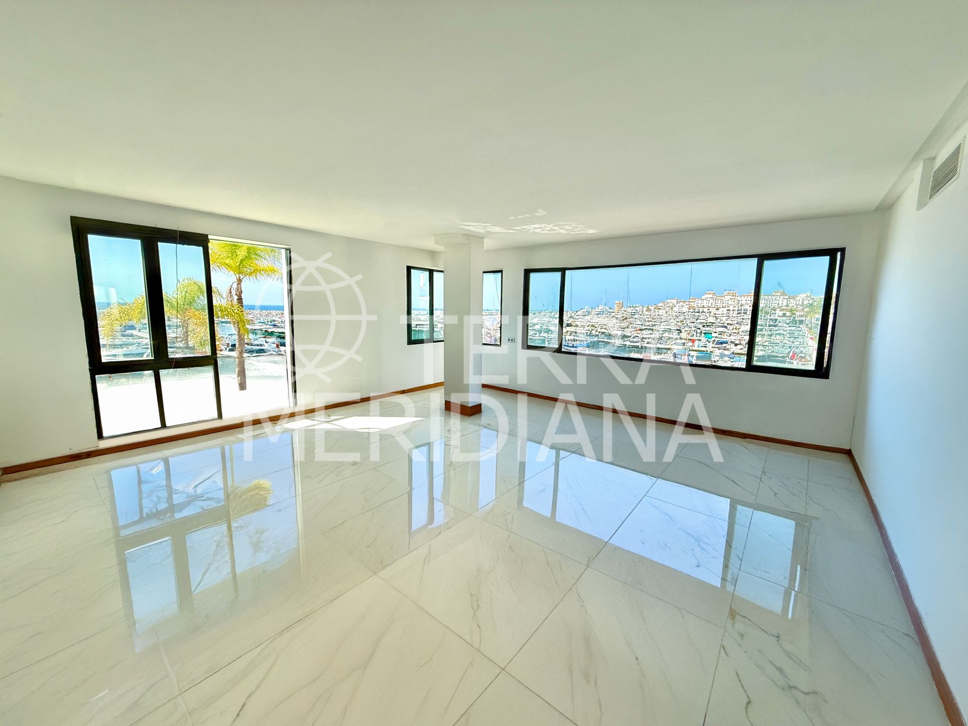 Apartment in Marina Banus, Marbella