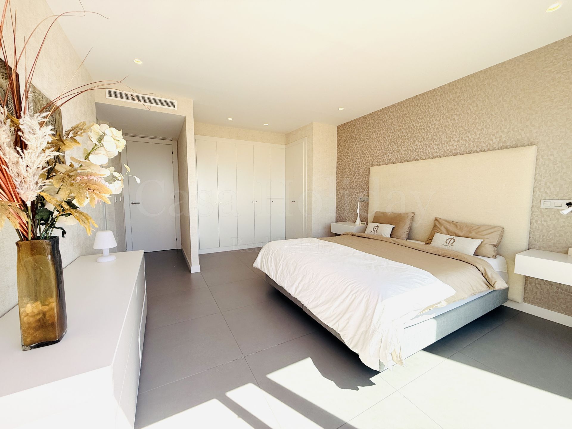 Apartamento en Las Mesas, Estepona