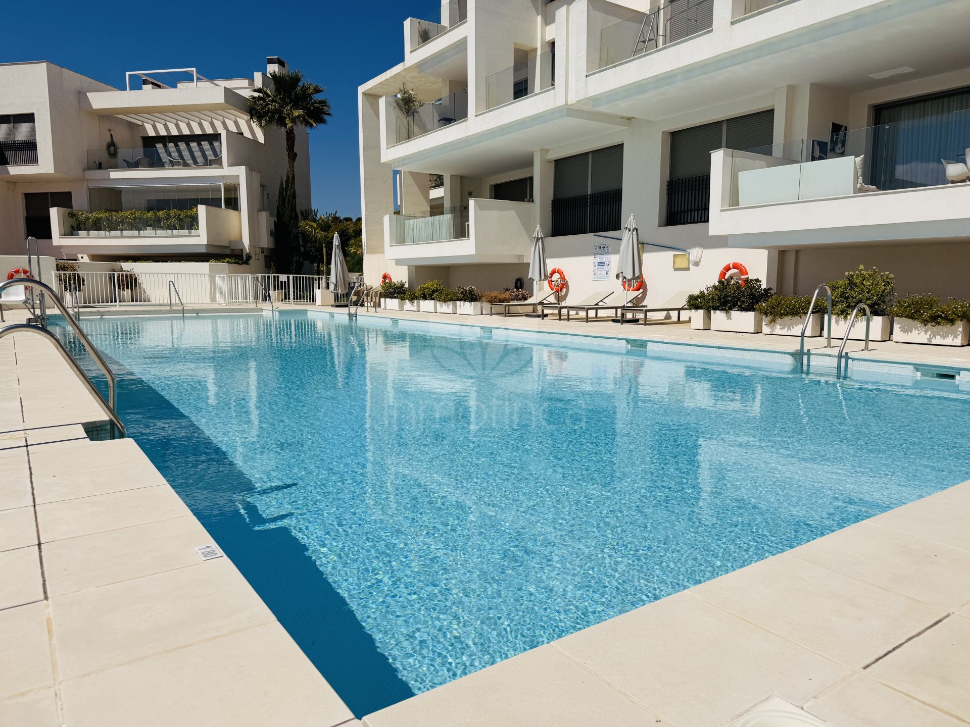 Apartment in Las Mesas, Estepona
