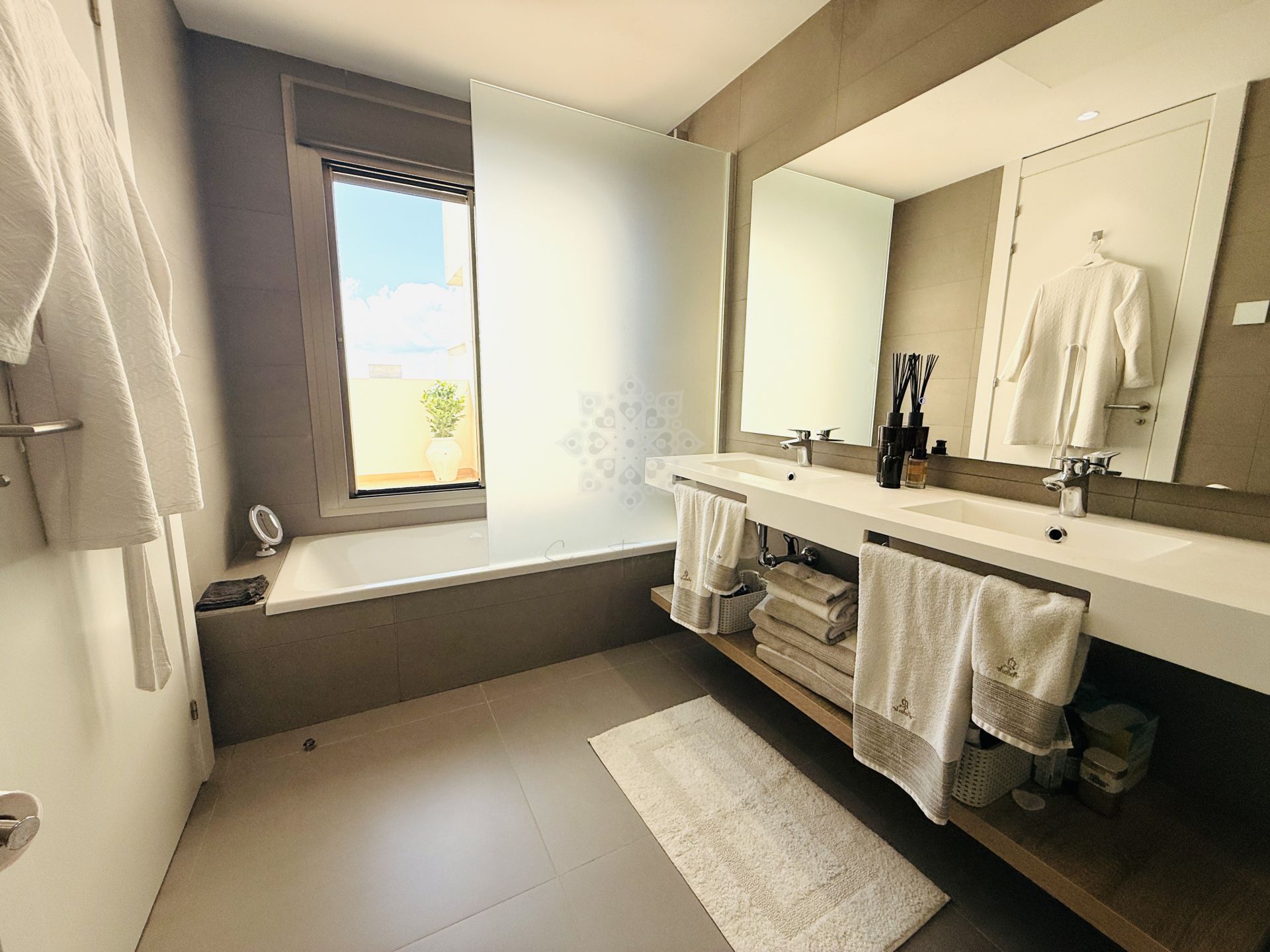 Apartment in Las Mesas, Estepona