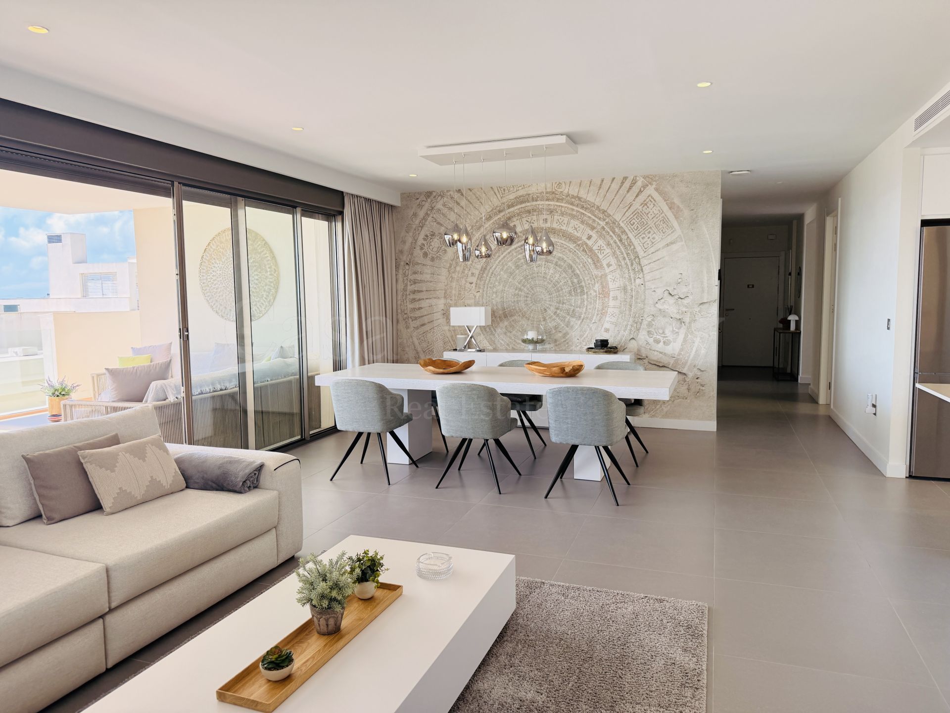 Apartamento en Las Mesas, Estepona