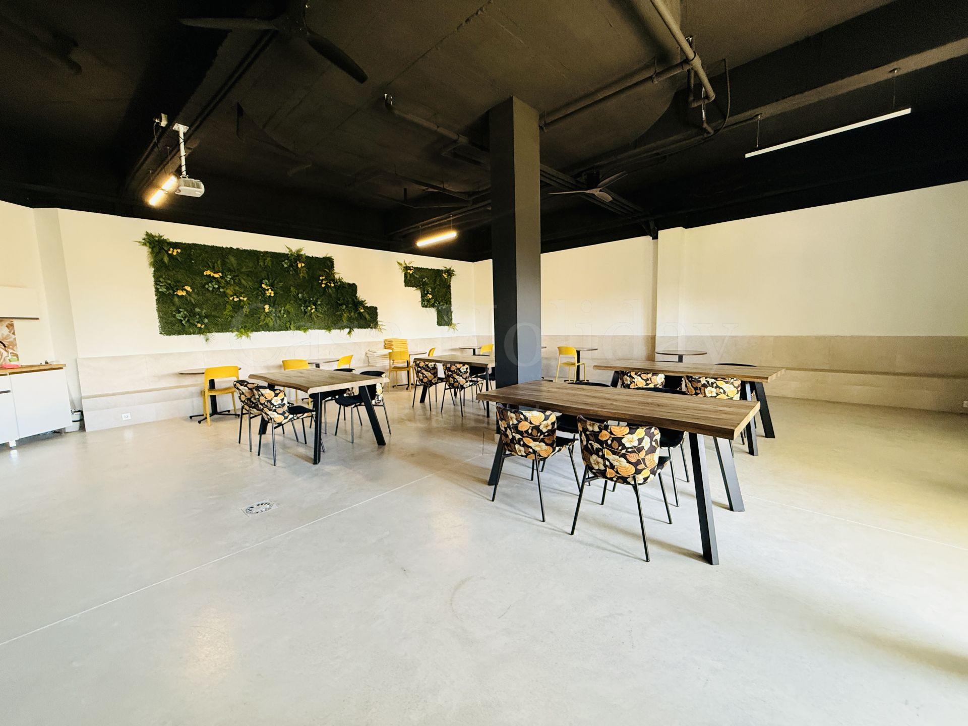 Apartamento en Las Mesas, Estepona