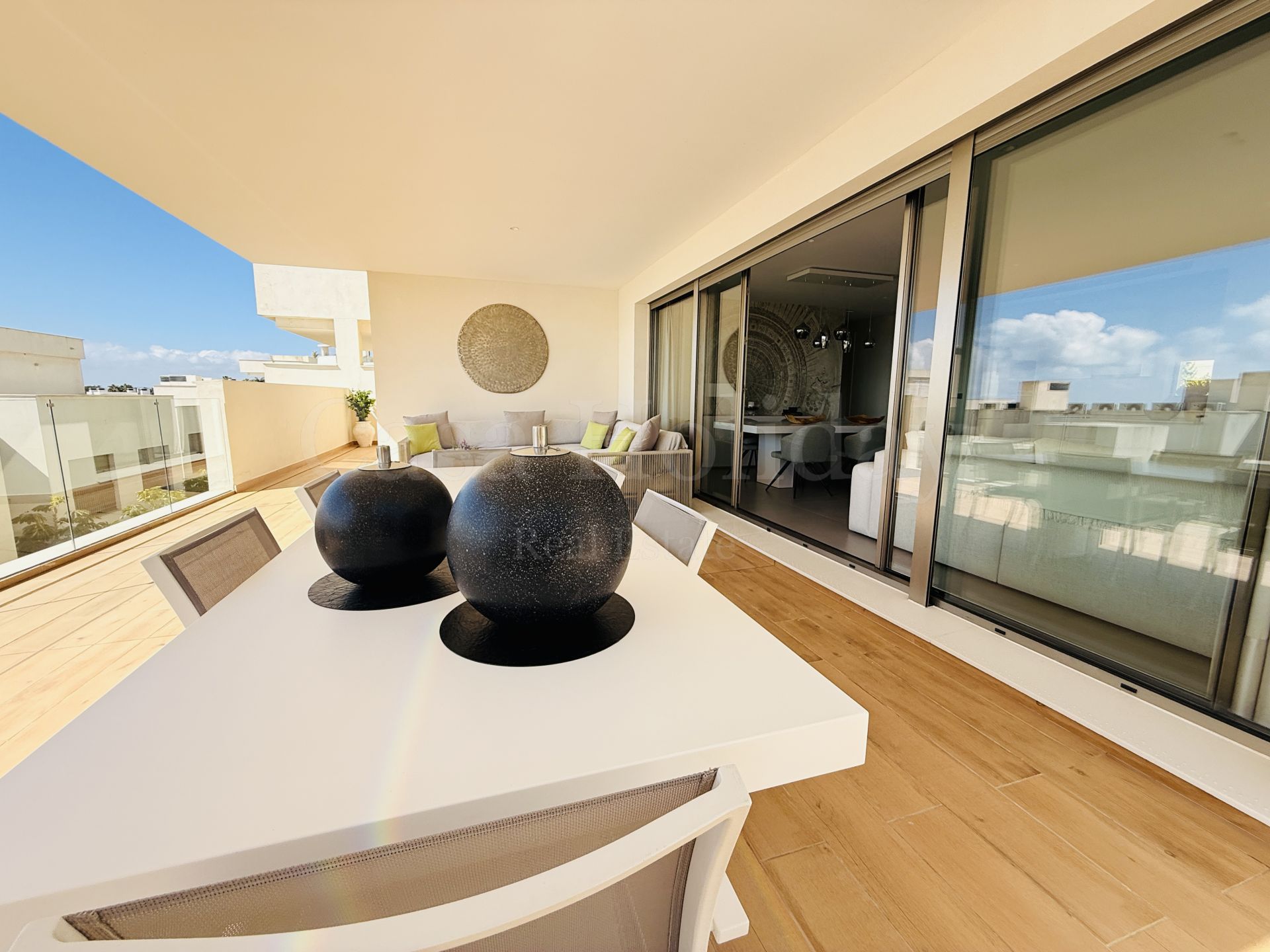 Apartamento en Las Mesas, Estepona