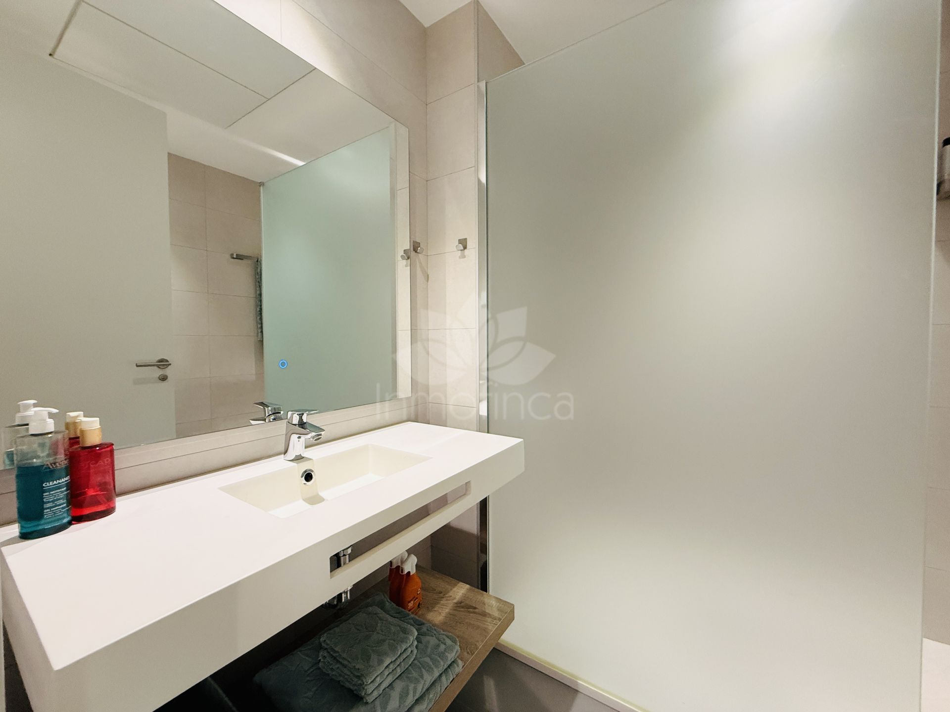 Apartment in Las Mesas, Estepona