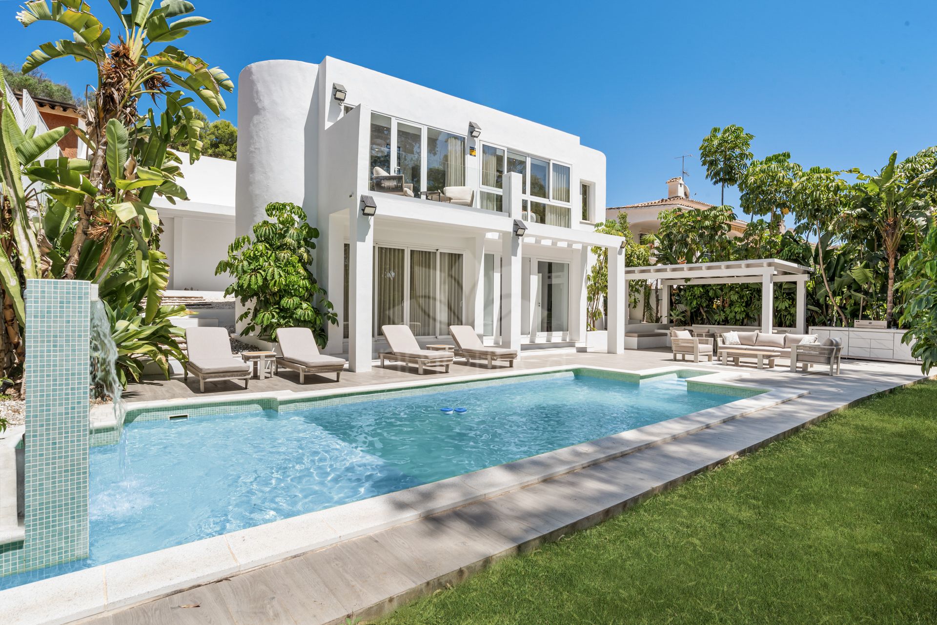Villa in Nueva Andalucia, Marbella