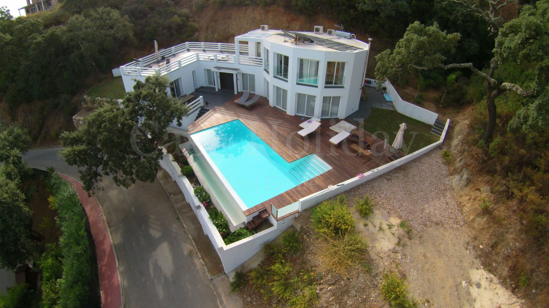 Villa in La Mairena, Marbella