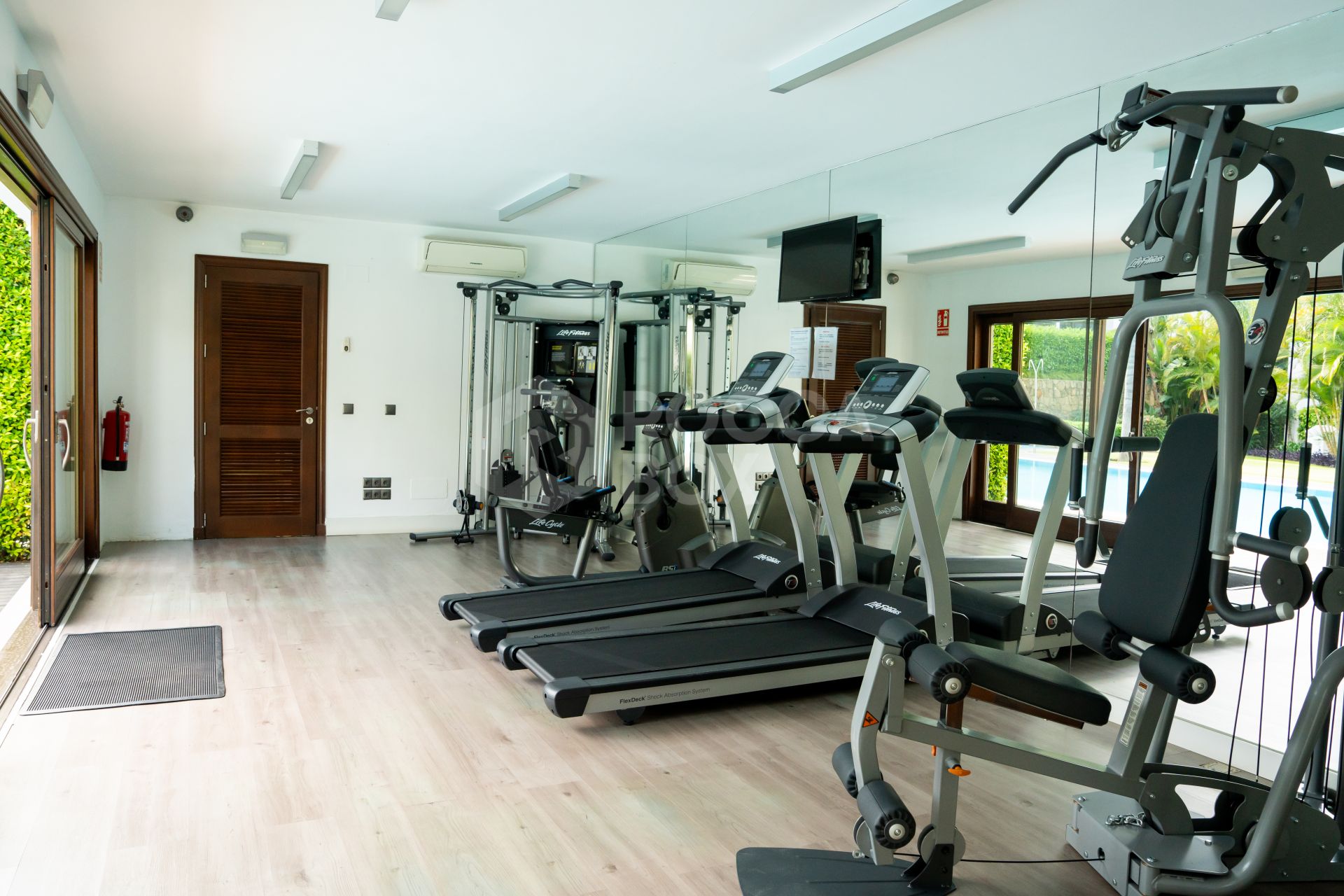 Exclusive Ground-Floor Apartment in Doncella Beach, Estepona