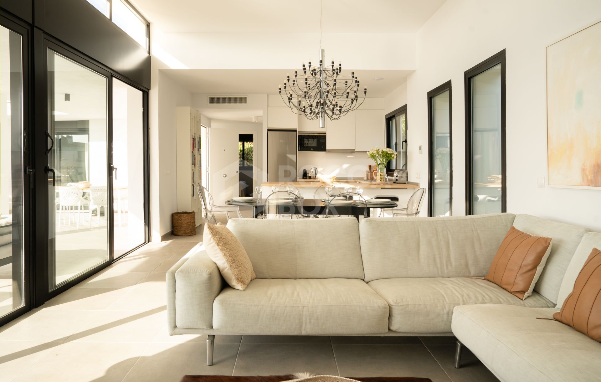 Contemporary 3-bedroom villa in Valle Romano