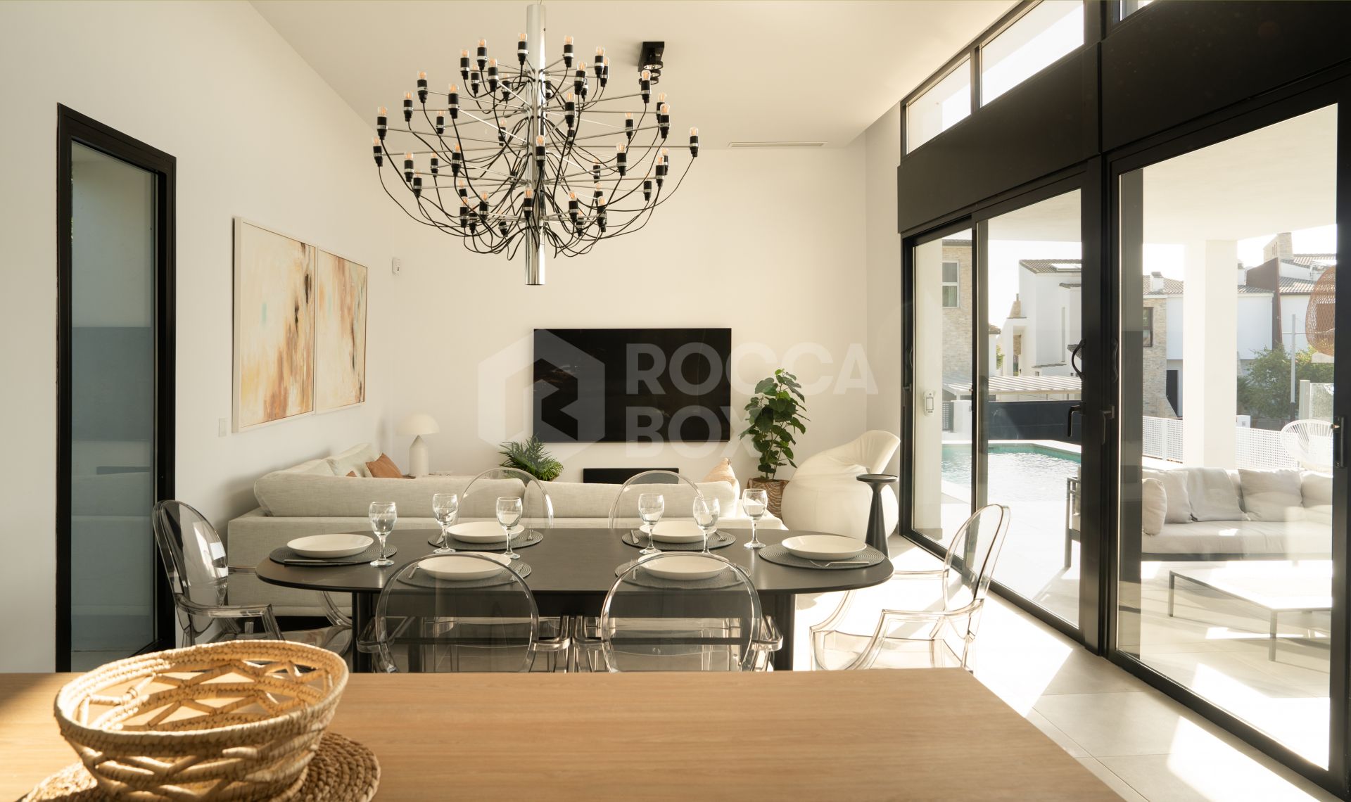 Contemporary 3-bedroom villa in Valle Romano