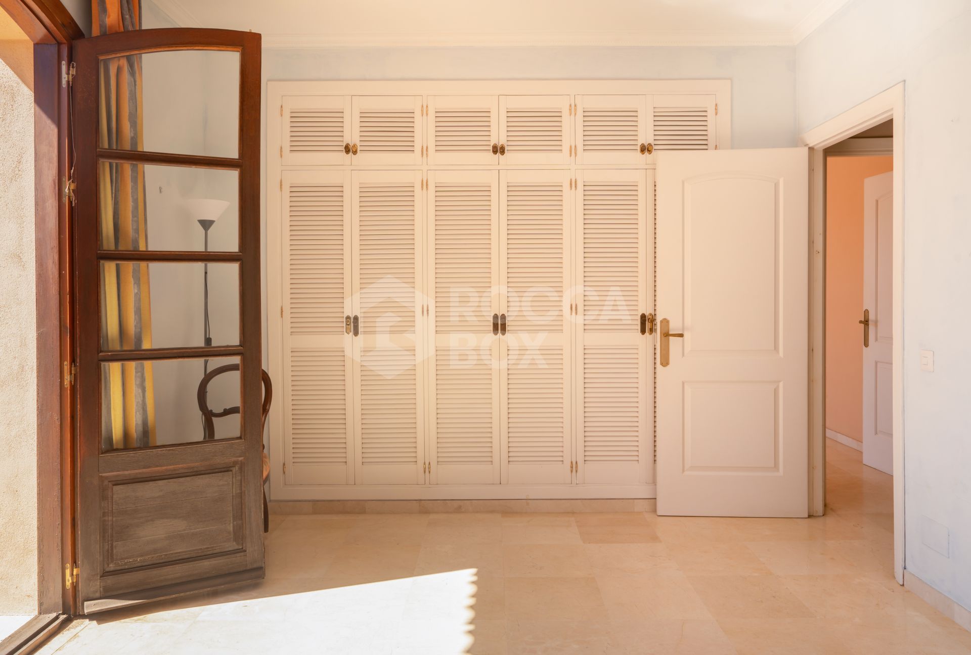 Beachside Villa for sale in Paraiso Barronal, Estepona