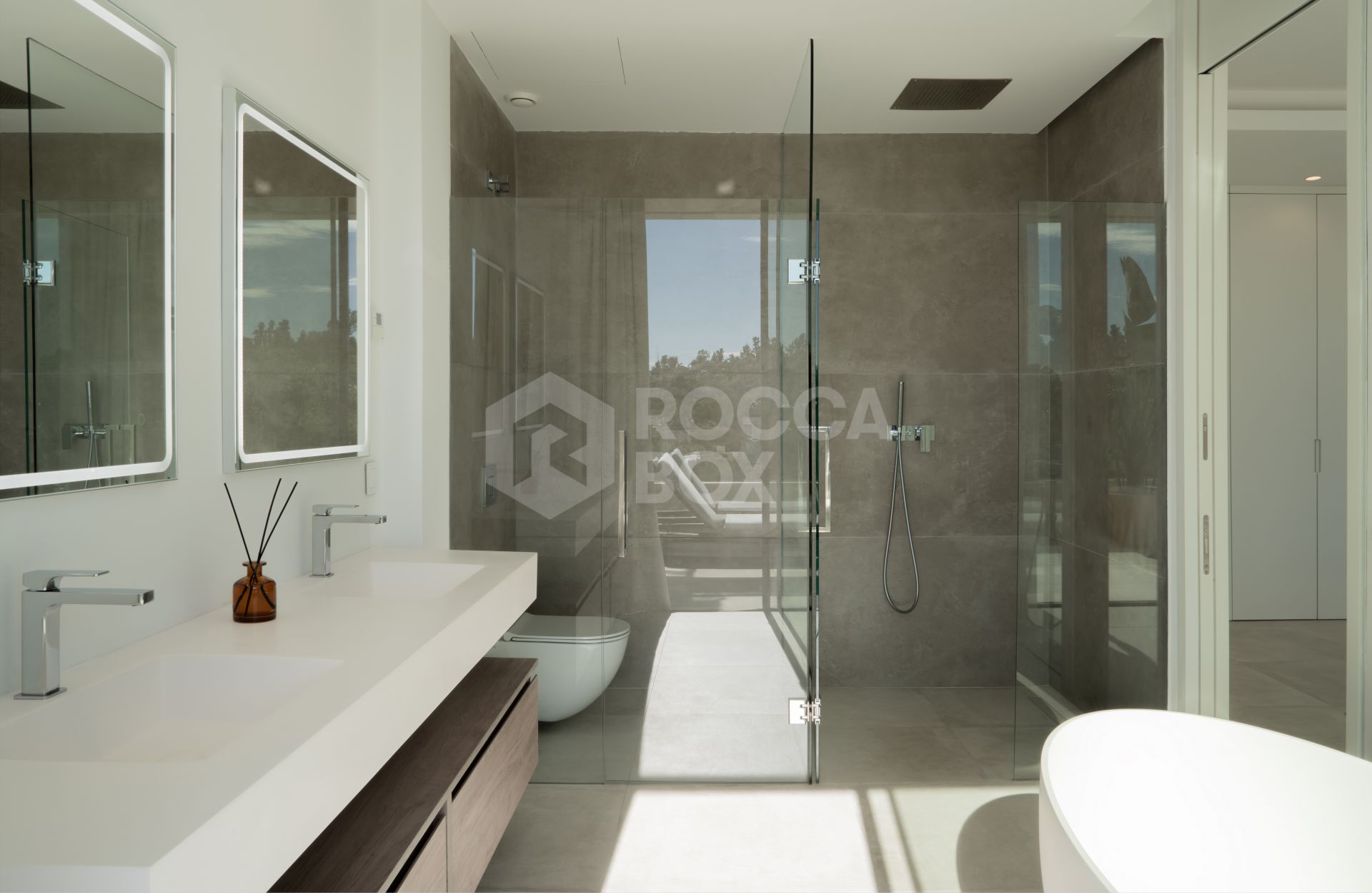 Belfry 1 - Luxurious villa in East Estepona