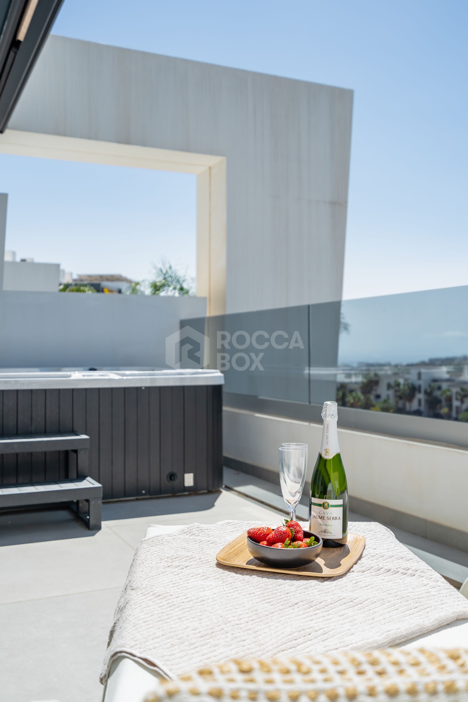 Exclusive Two-Bedroom Apartment in Mirador de Estepona Hills