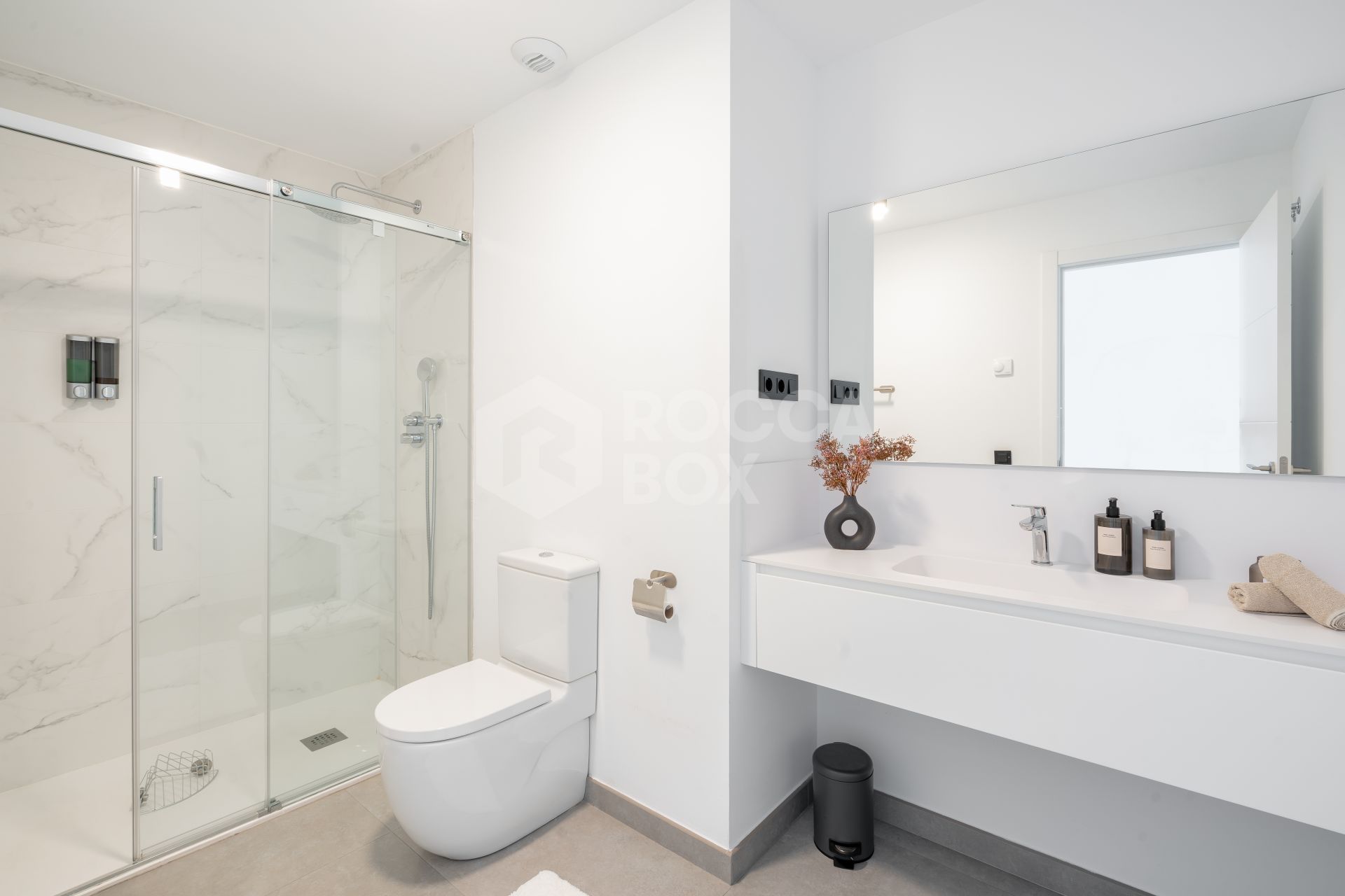Exclusive Two-Bedroom Apartment in Mirador de Estepona Hills