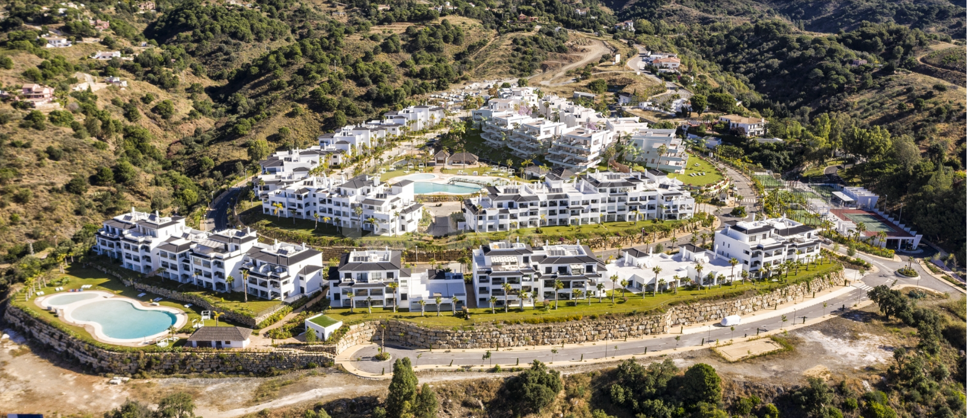 Exclusive Two-Bedroom Apartment in Mirador de Estepona Hills