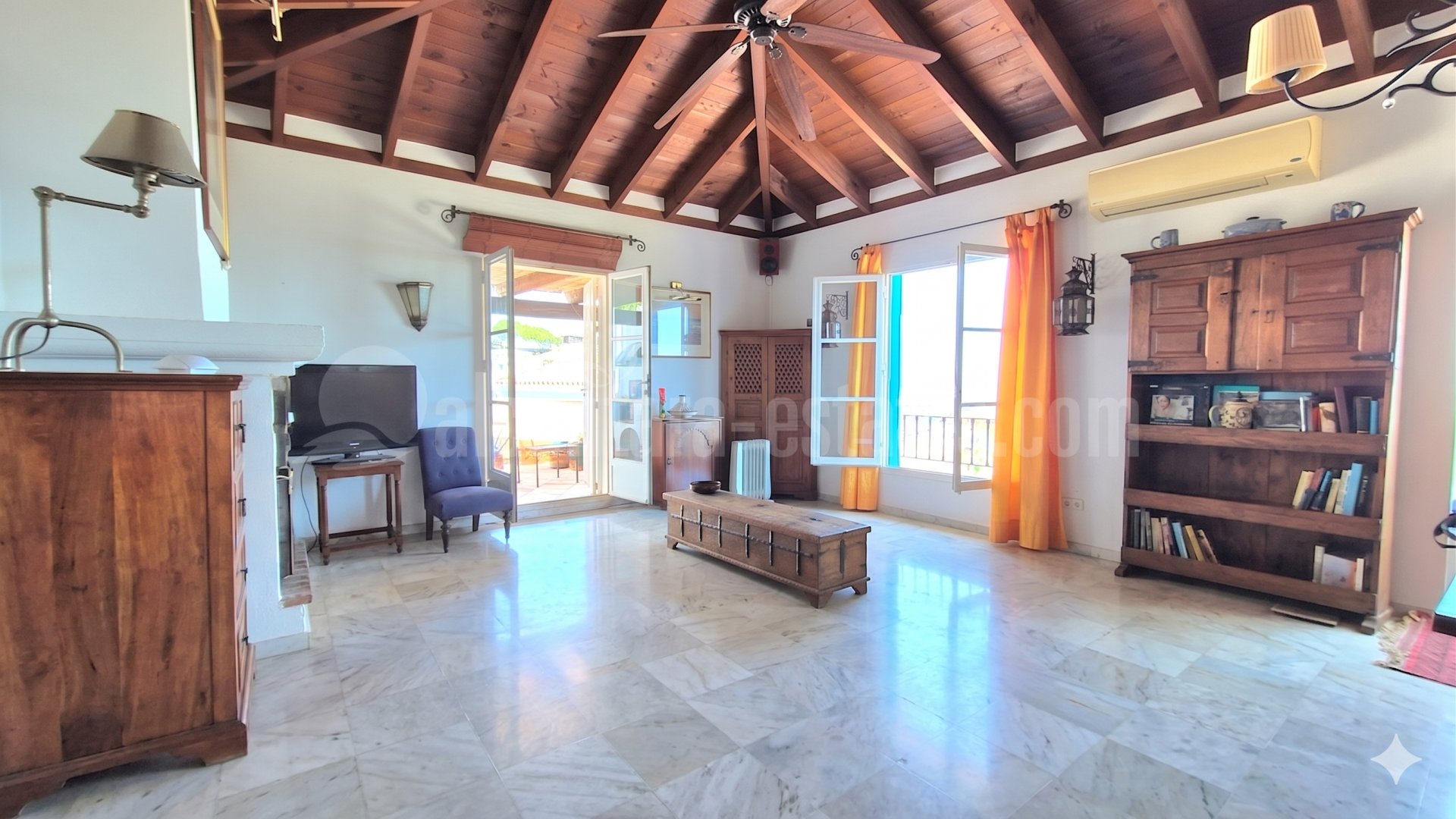House in El Madroñal, Benahavis