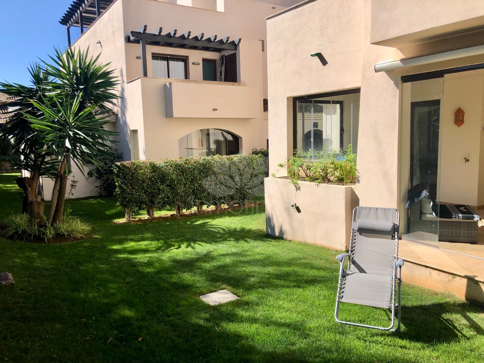 Apartamento Planta Baja en Medina de Banús, Marbella