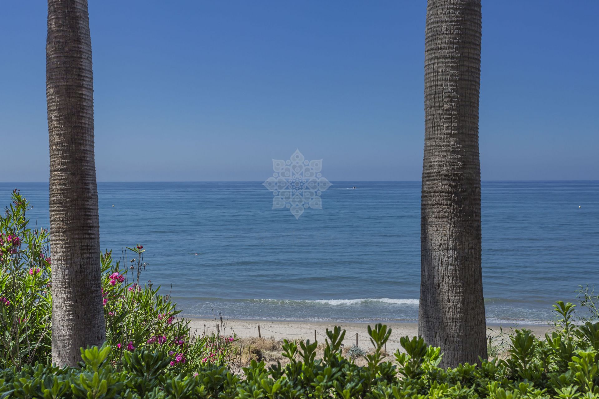 Apartament na parterze w Rio Real, Marbella