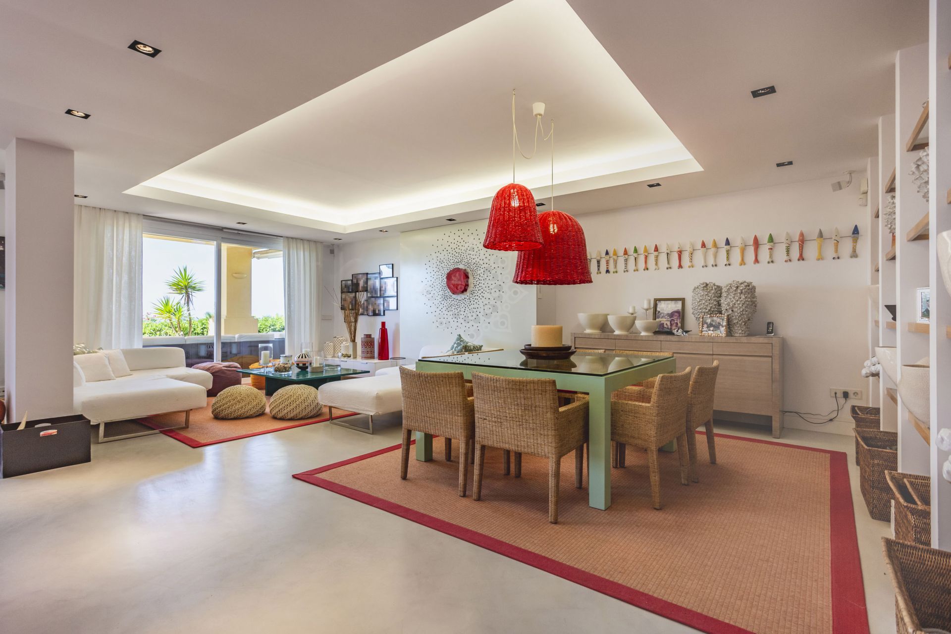 Apartament na parterze w Rio Real, Marbella