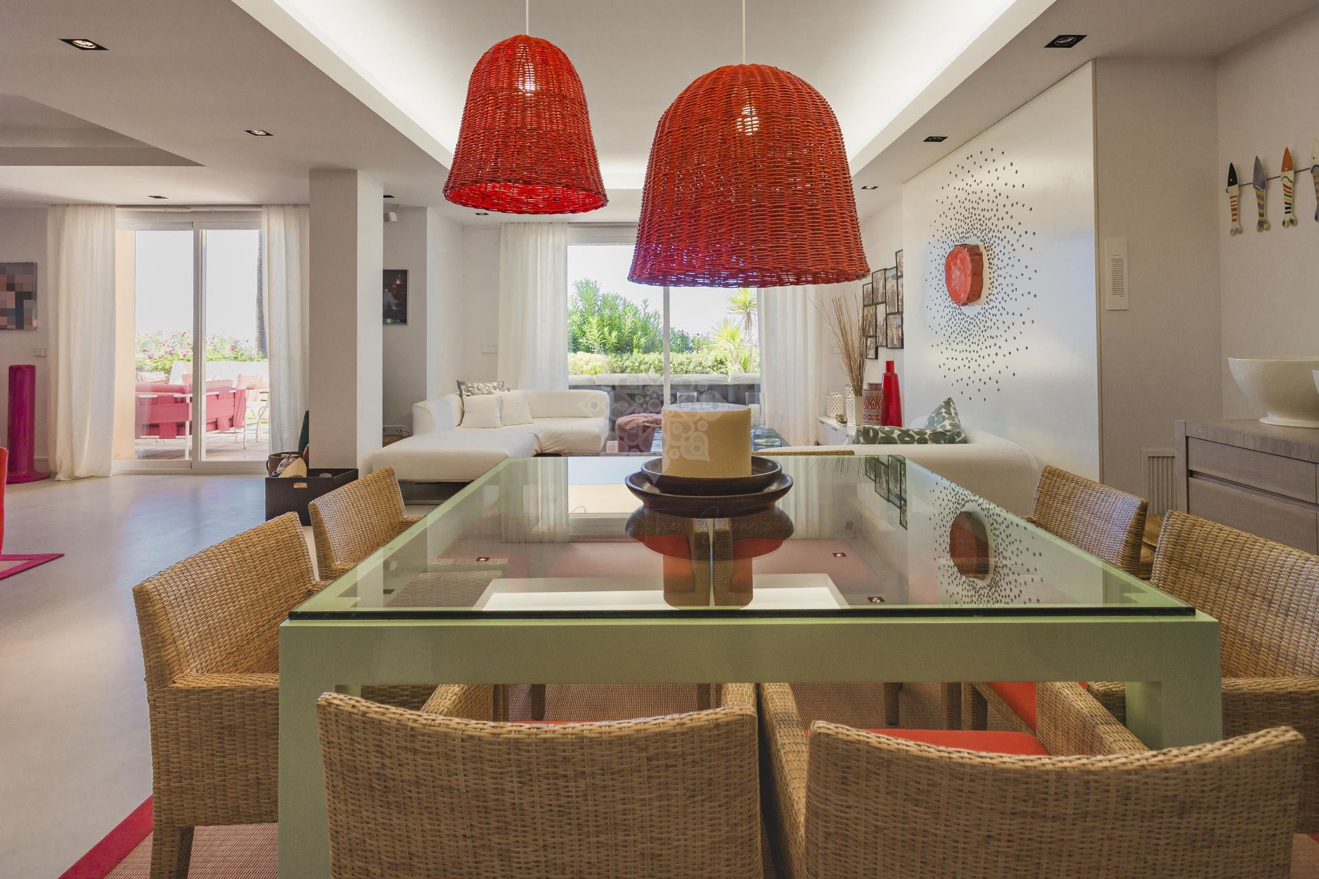 Apartament na parterze w Rio Real, Marbella