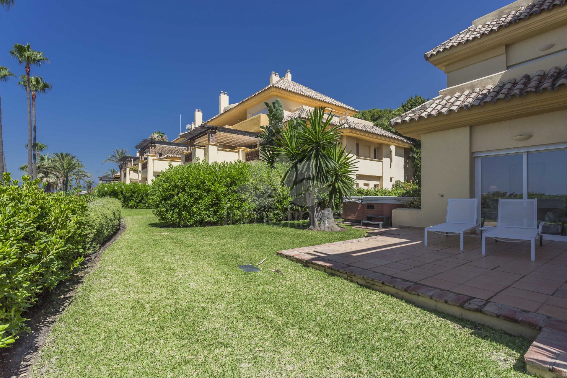 Apartamento Planta Baja en Rio Real, Marbella