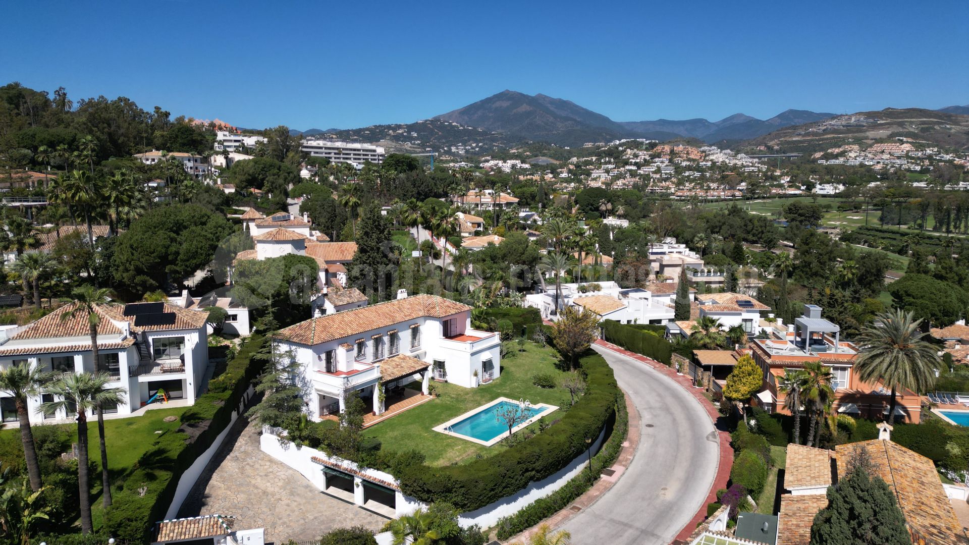 Villa in Las Brisas, Marbella