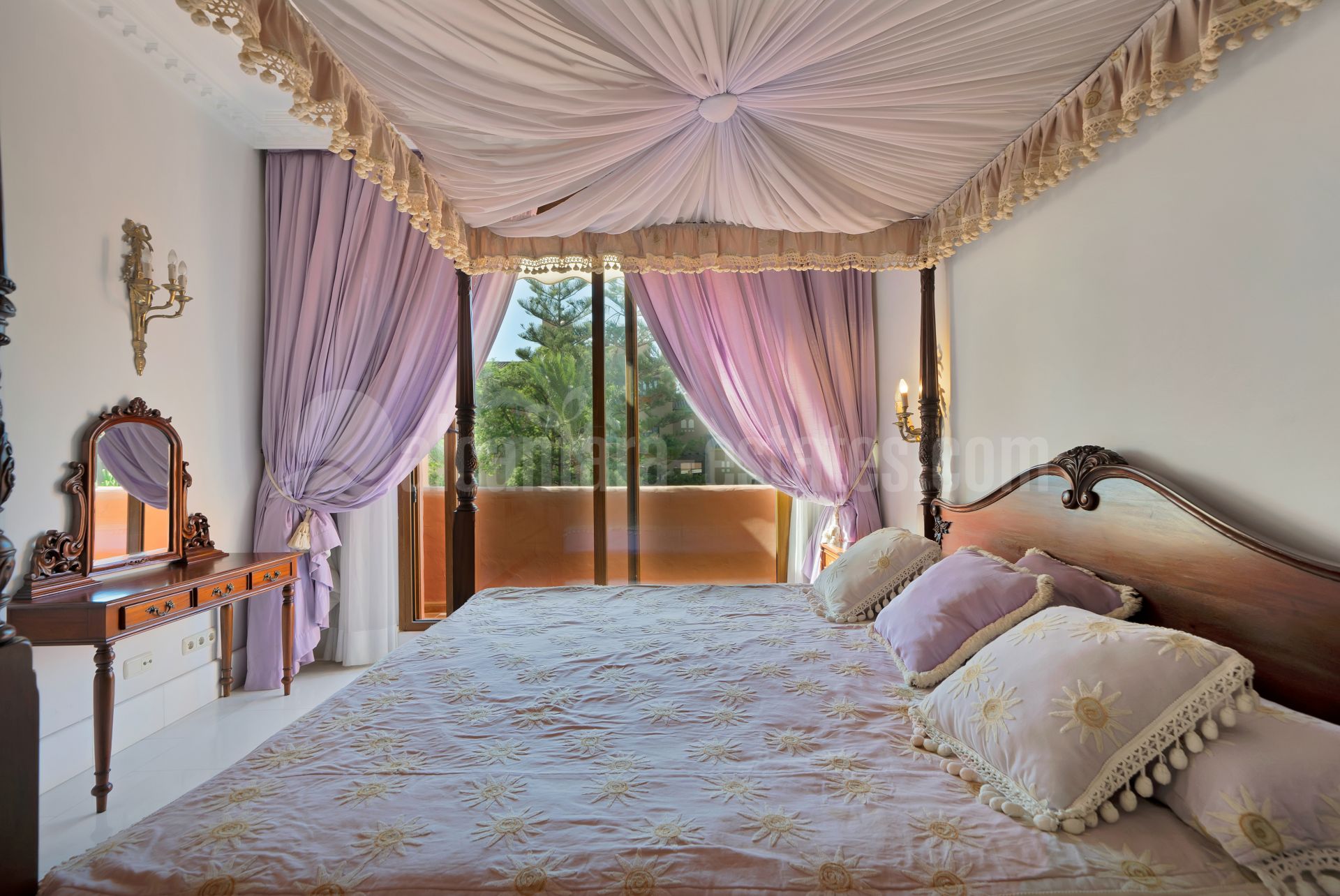 Triplex in Guadalmina Baja, San Pedro de Alcantara