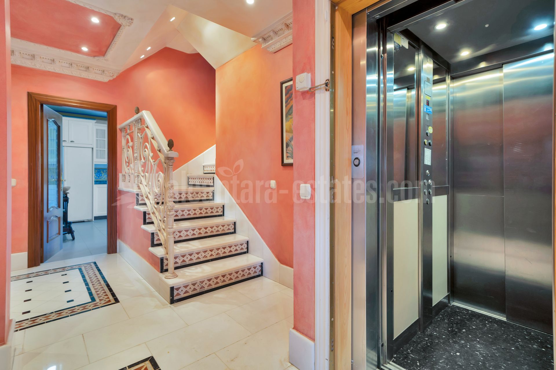 Triplex in Guadalmina Baja, San Pedro de Alcantara