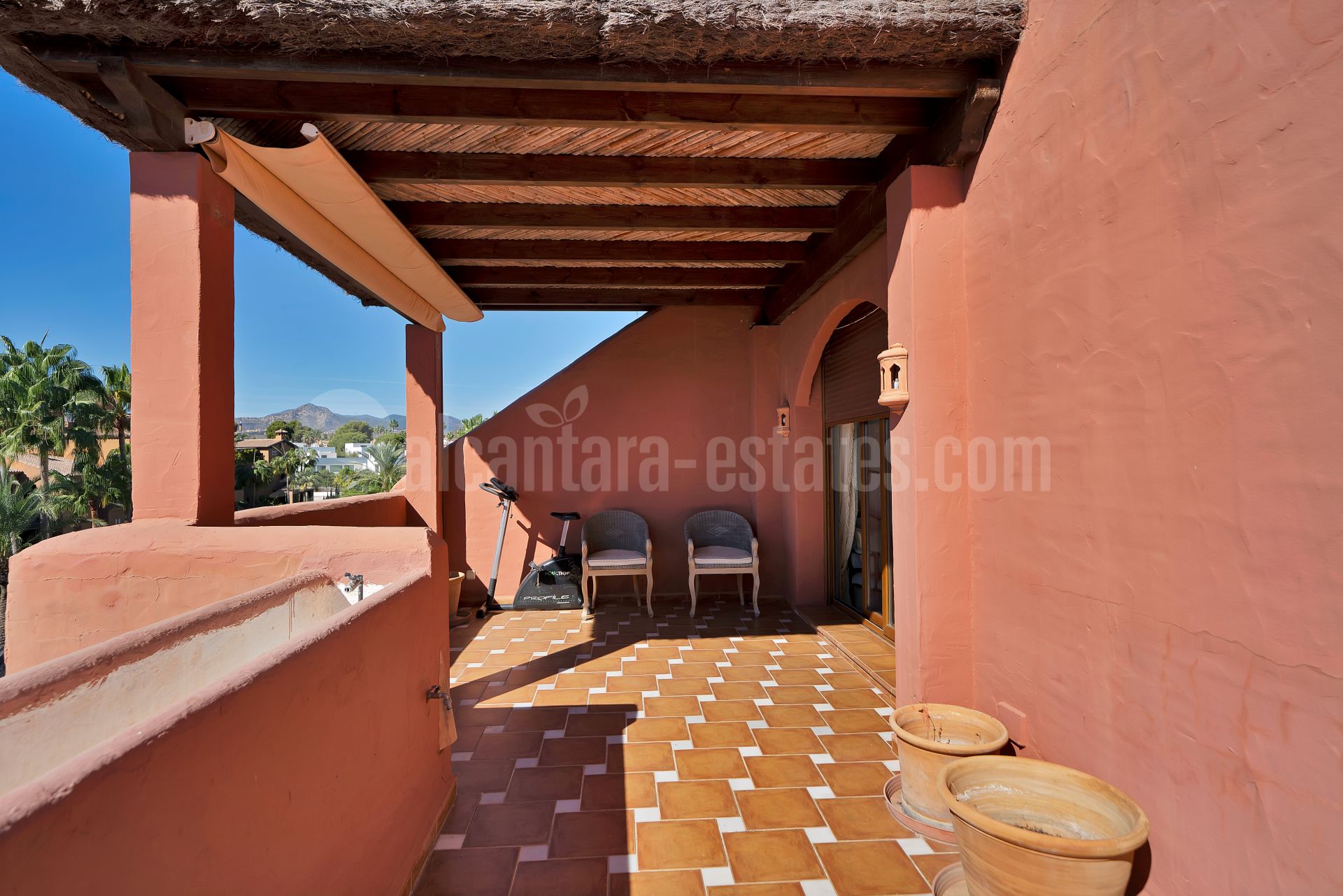 Triplex in Guadalmina Baja, San Pedro de Alcantara