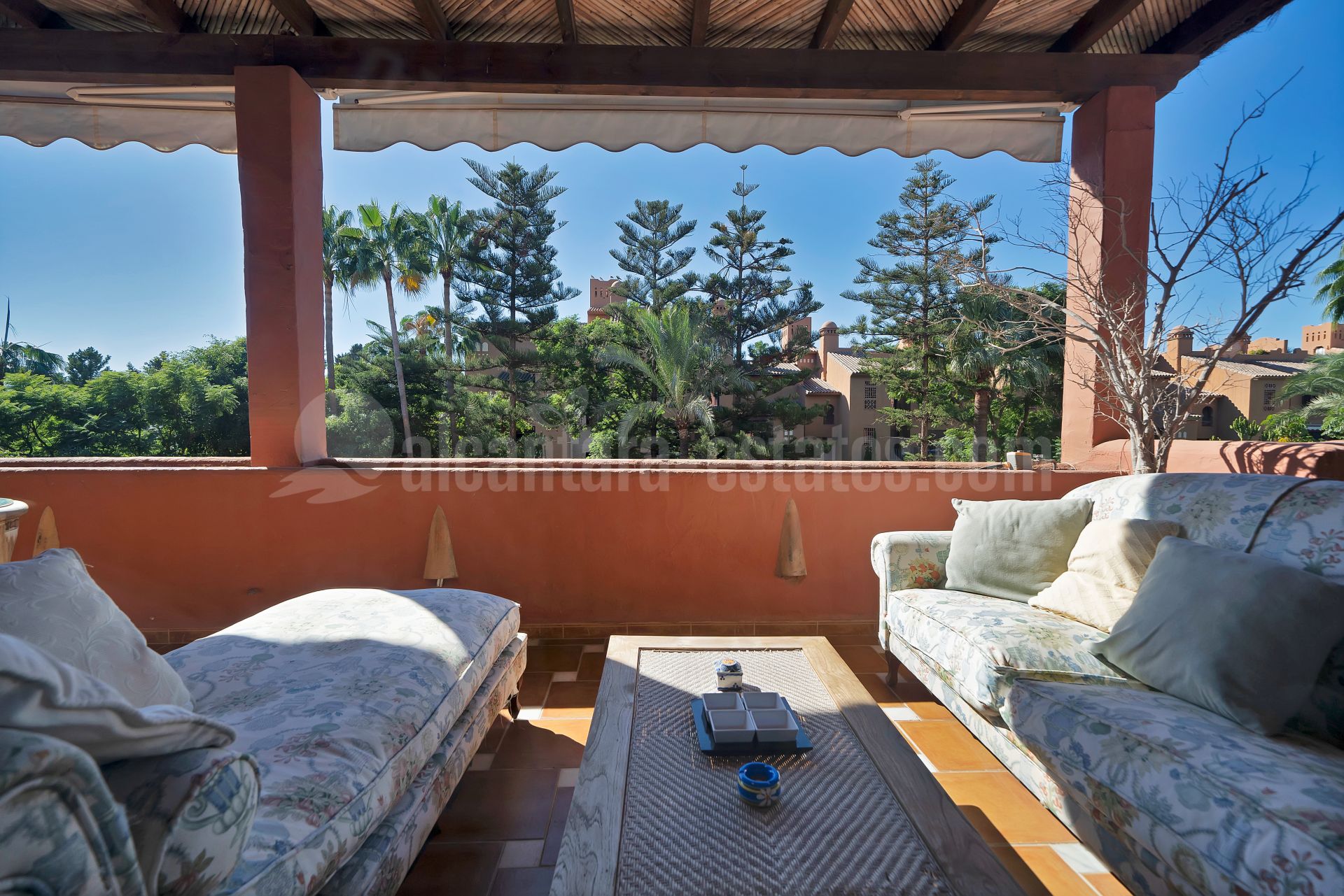 Triplex in Guadalmina Baja, San Pedro de Alcantara