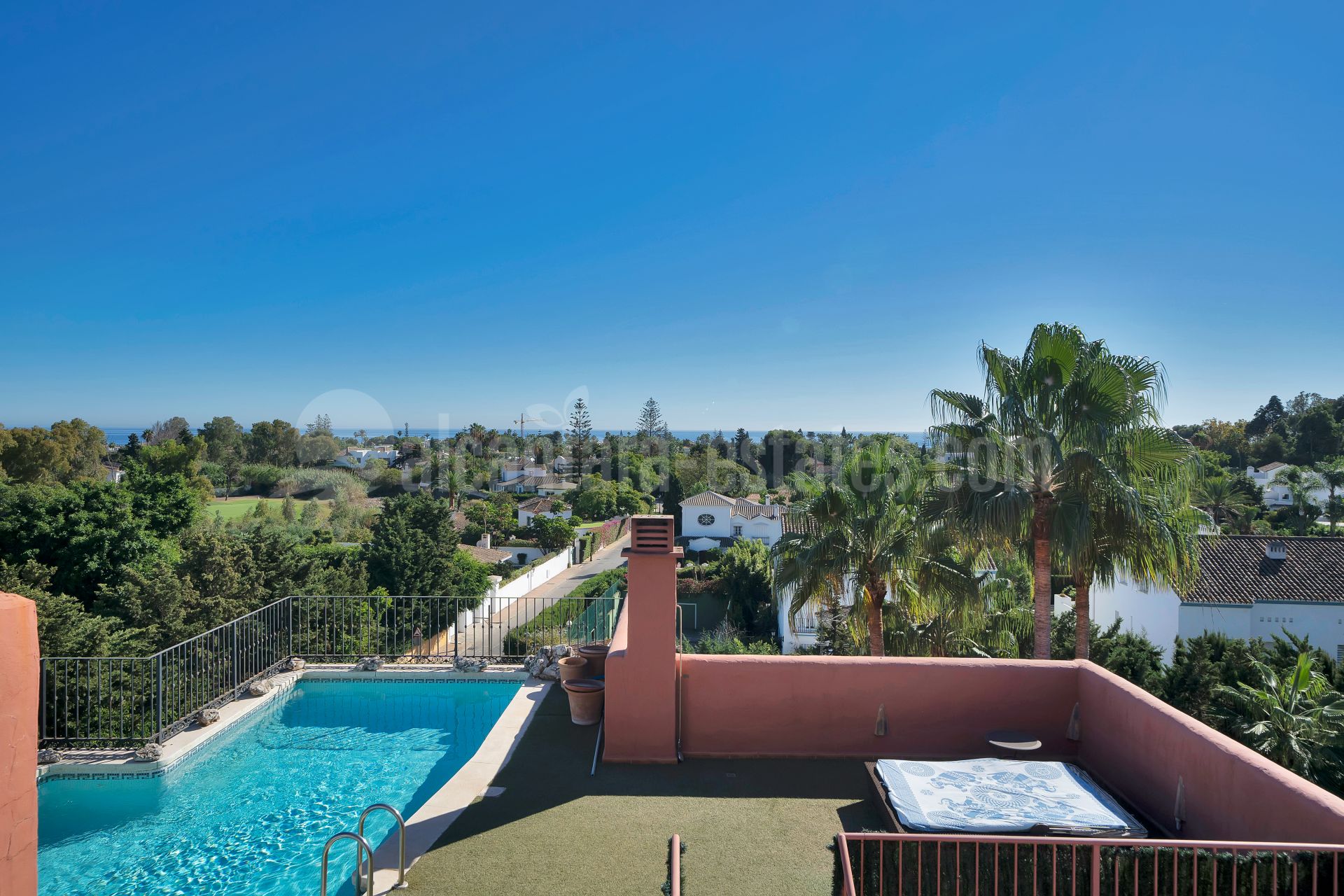 Triplex in Guadalmina Baja, San Pedro de Alcantara