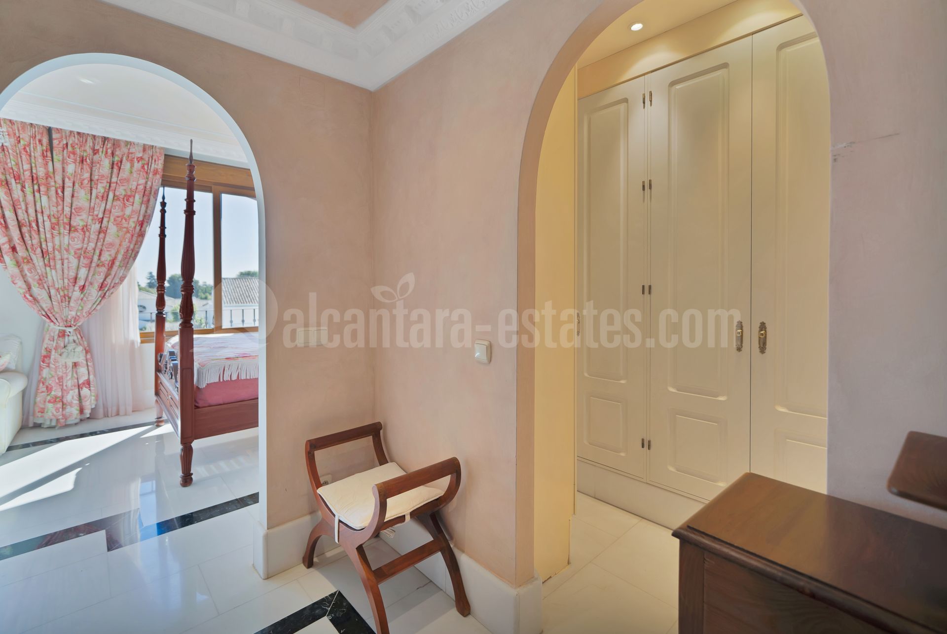 Triplex in Guadalmina Baja, San Pedro de Alcantara