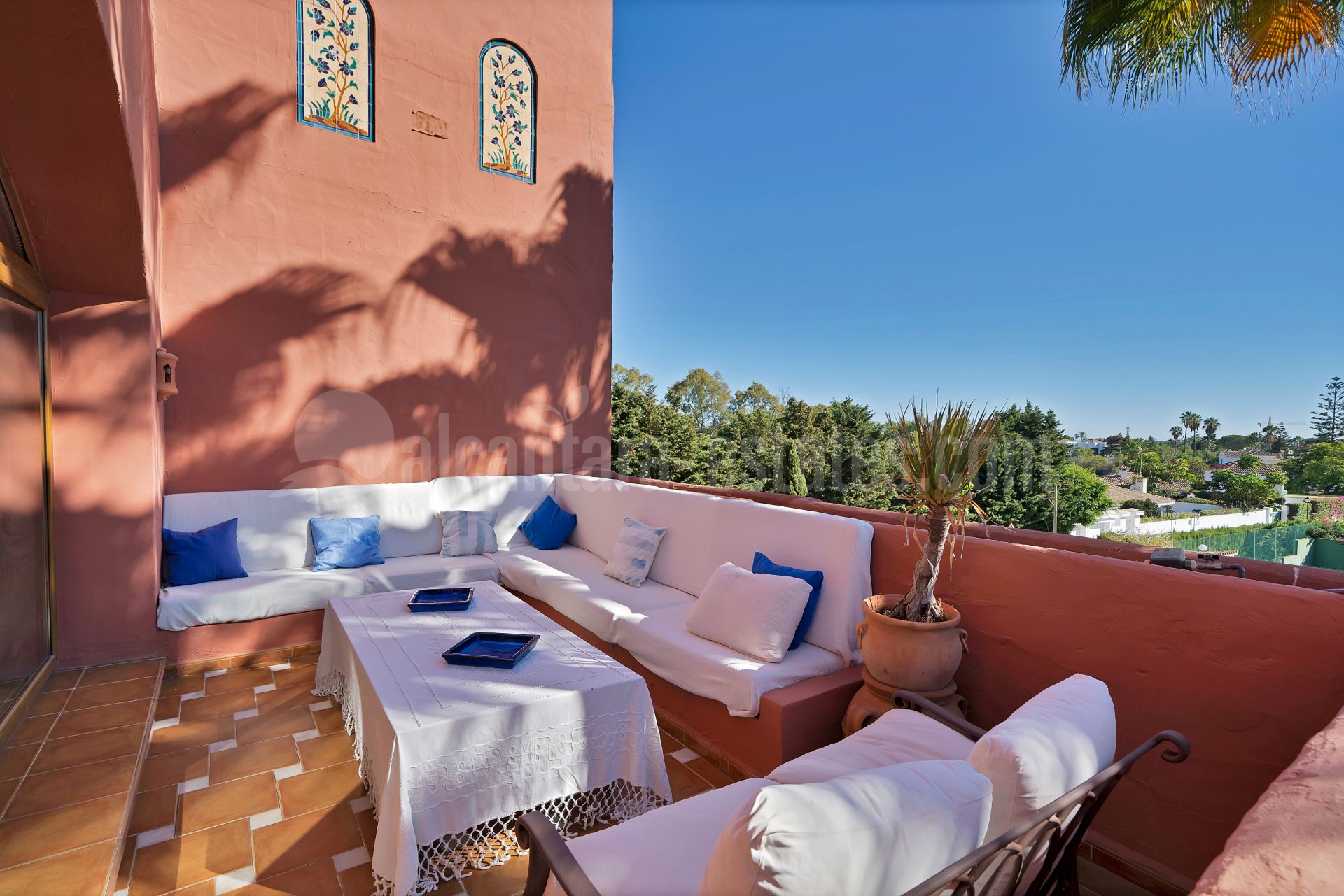 Triplex in Guadalmina Baja, San Pedro de Alcantara