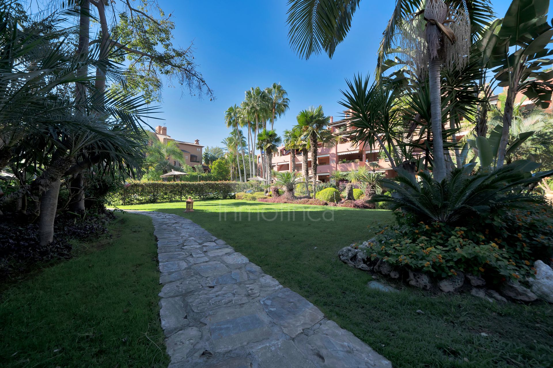 Triplex en Guadalmina Baja, San Pedro de Alcantara