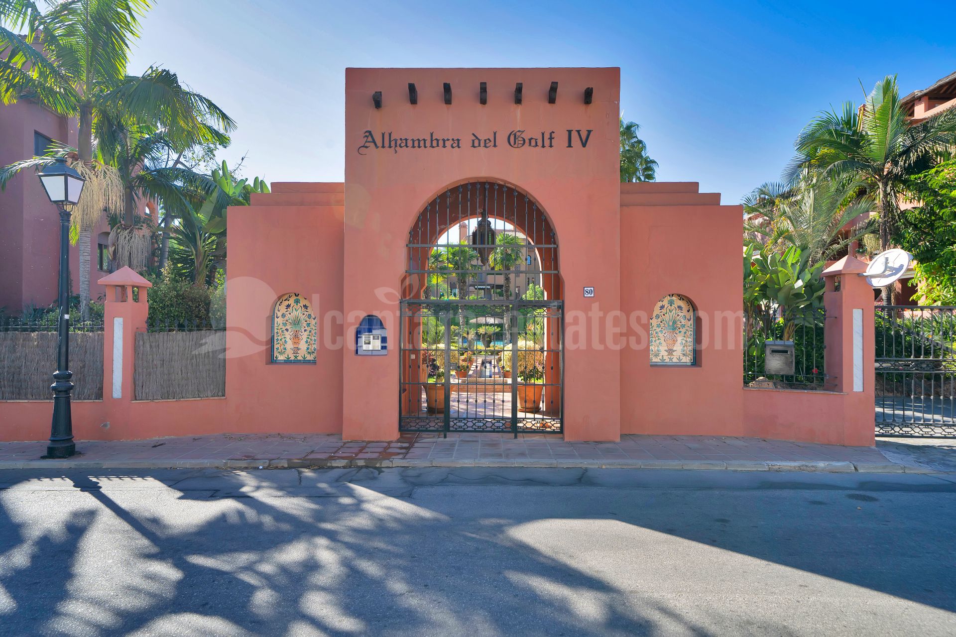 Triplex in Guadalmina Baja, San Pedro de Alcantara