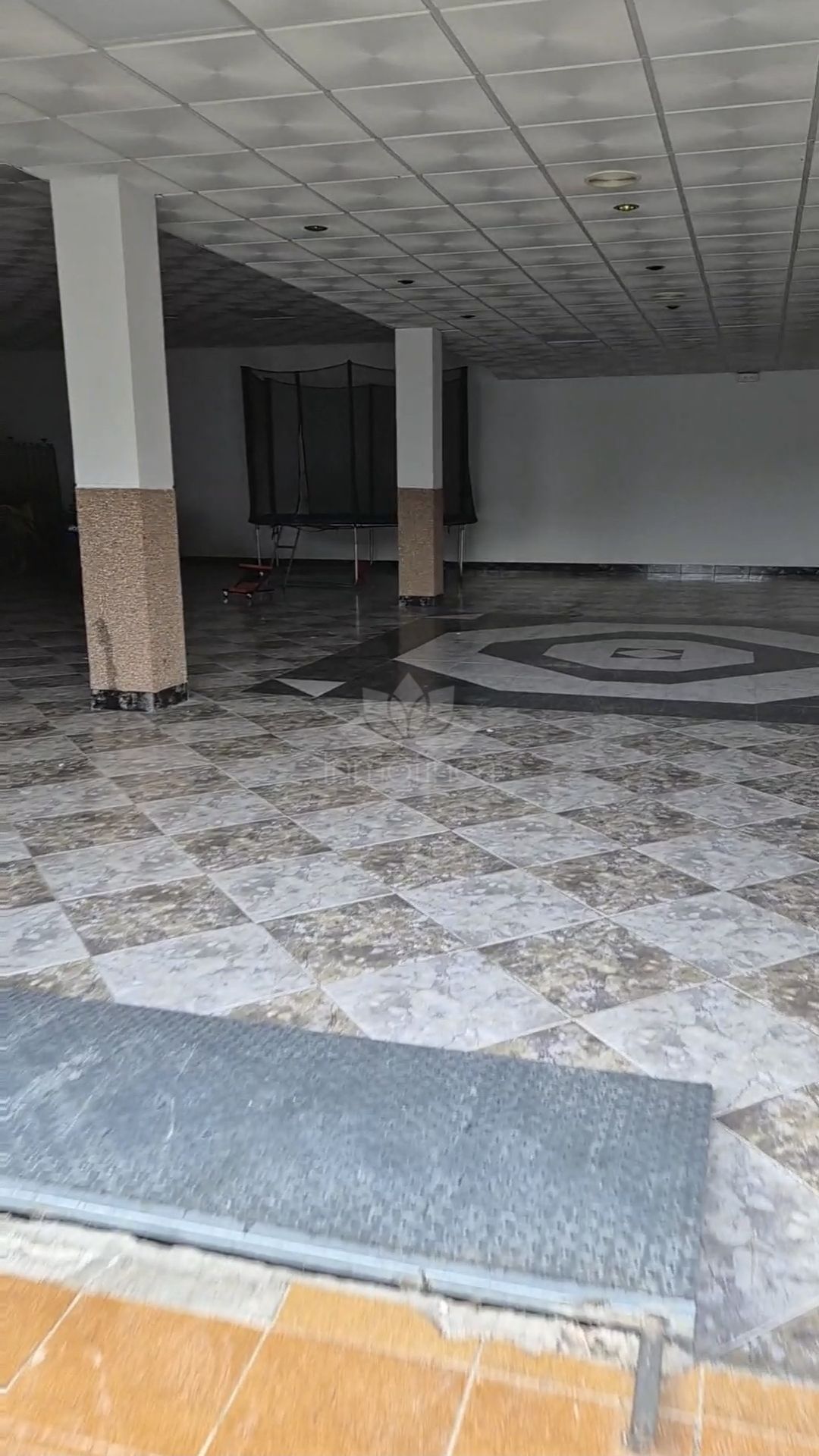 Commercial Premises in Alozaina