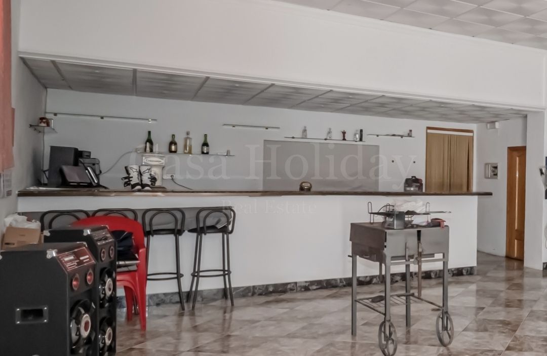 Commercial Premises in Alozaina