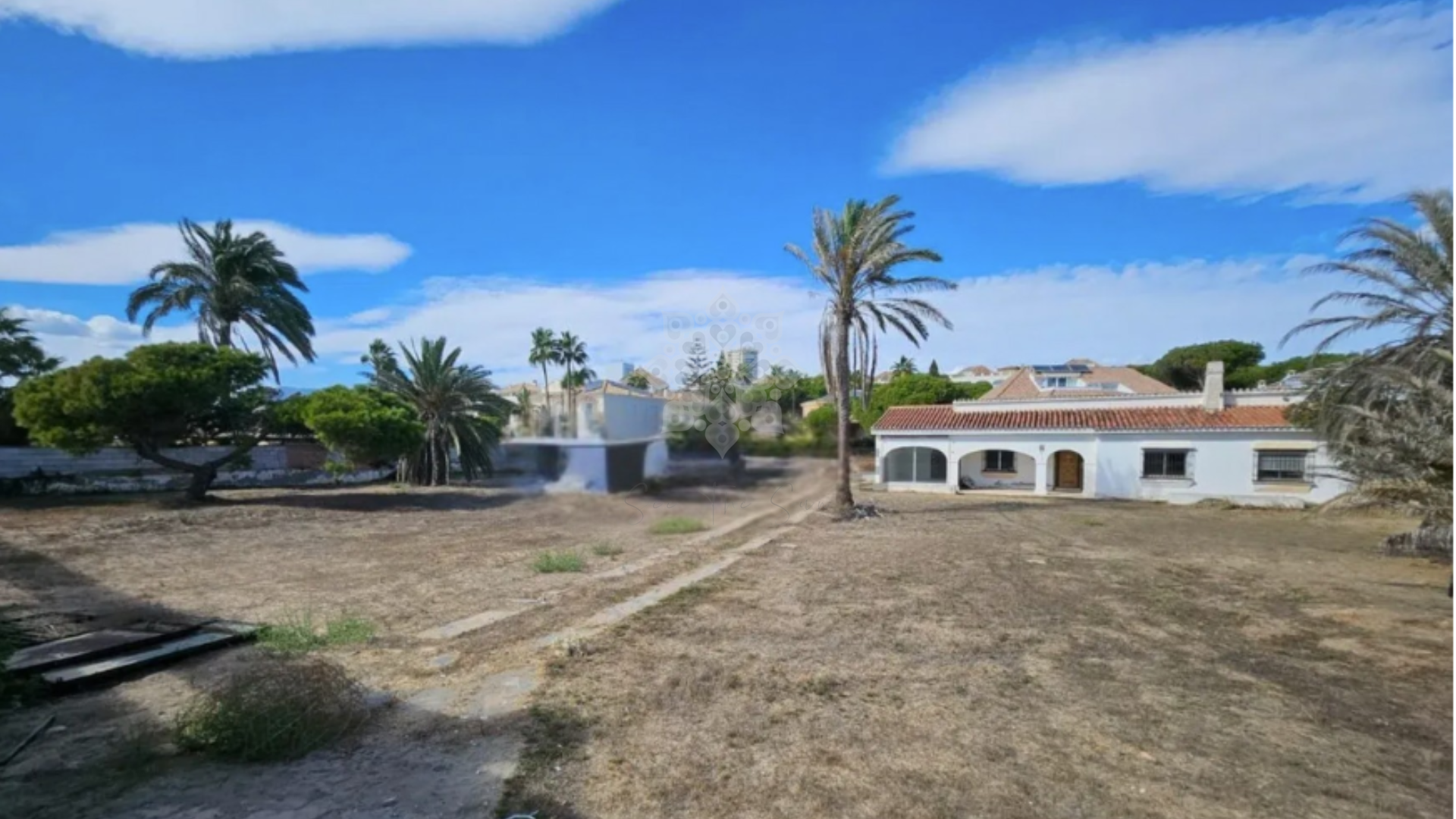 Dzialka w El Rosario, Marbella