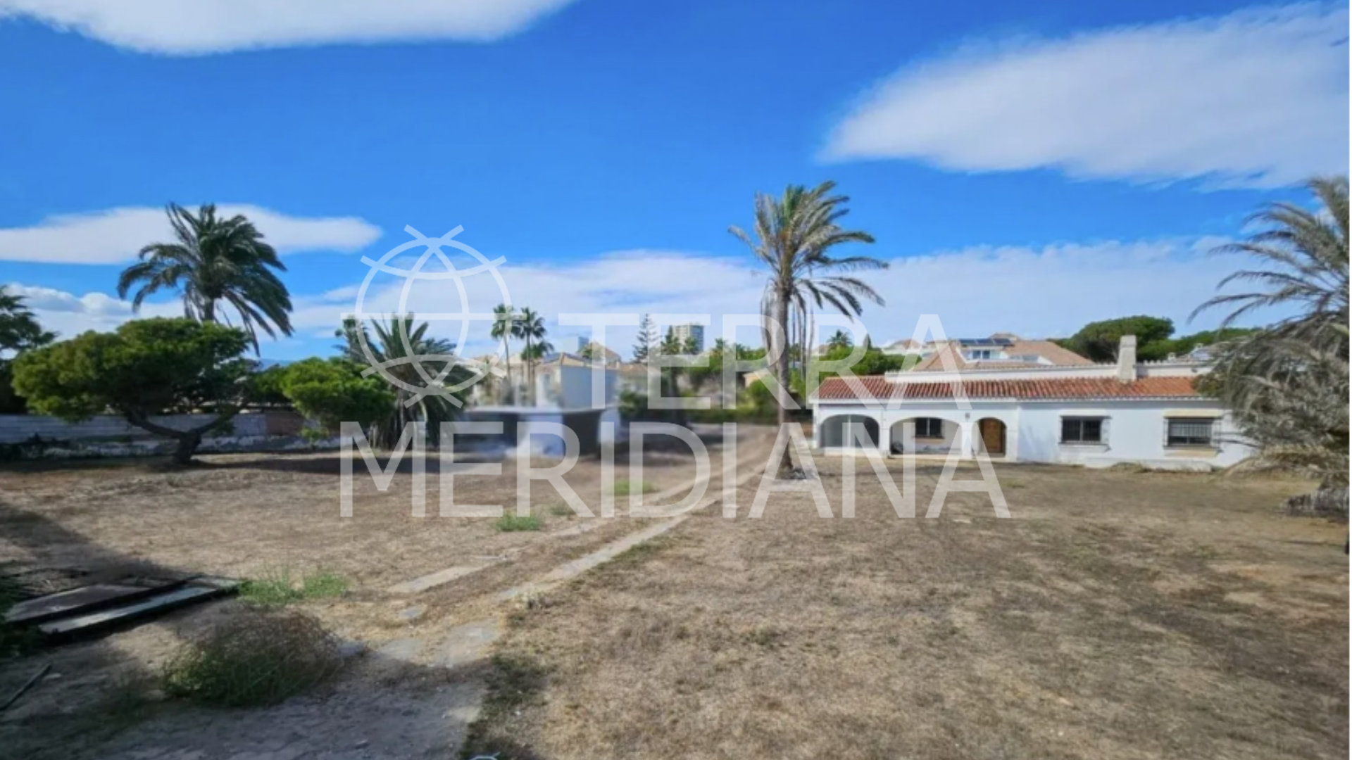 Plot in El Rosario, Marbella
