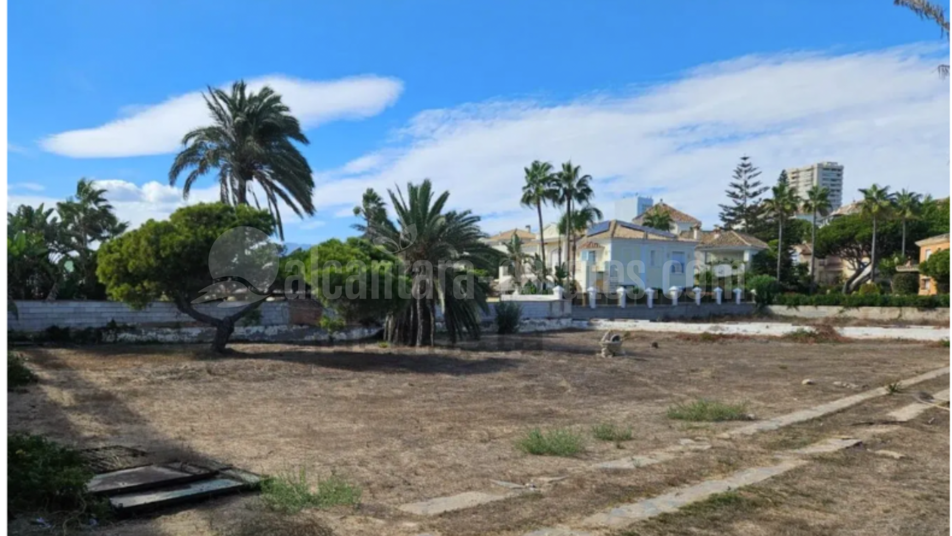 Parcela en El Rosario, Marbella