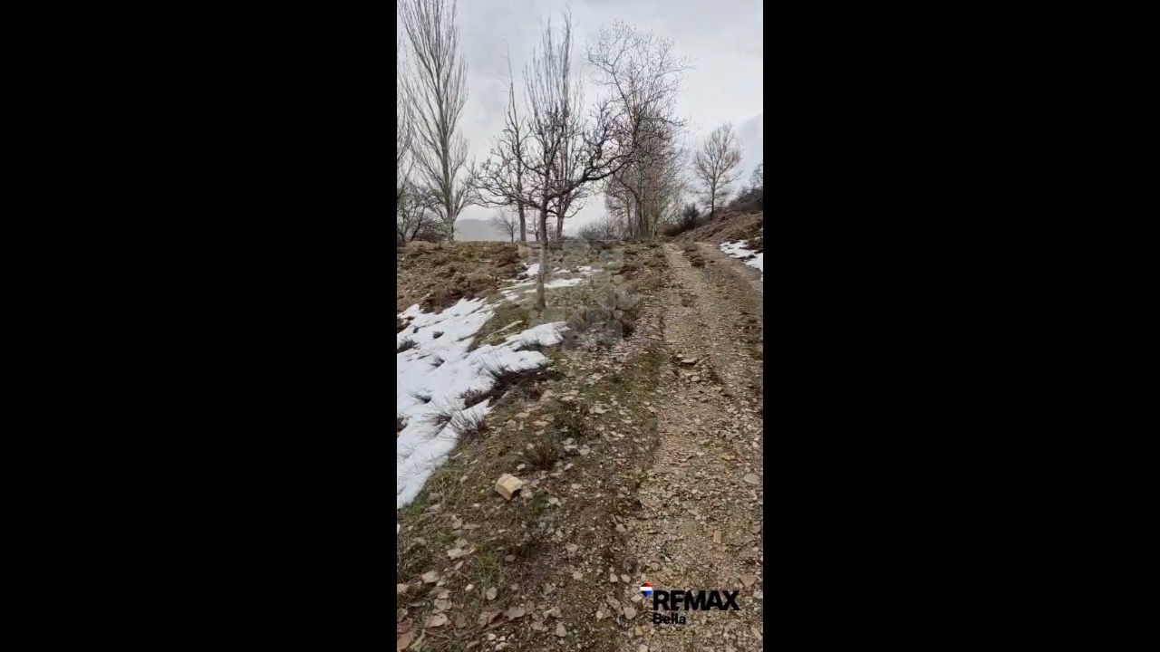 Dzialka w Güejar Sierra