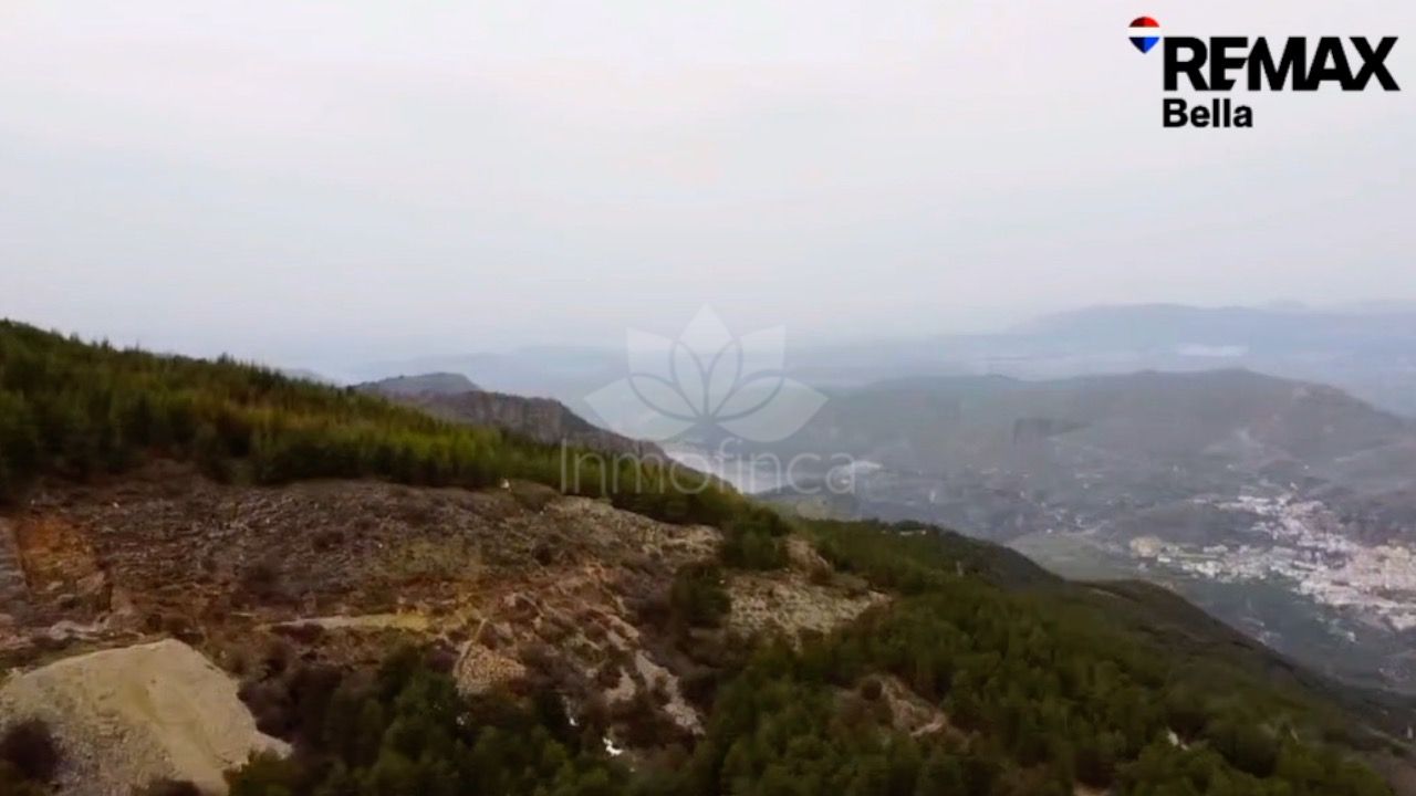 Plot in Güejar Sierra