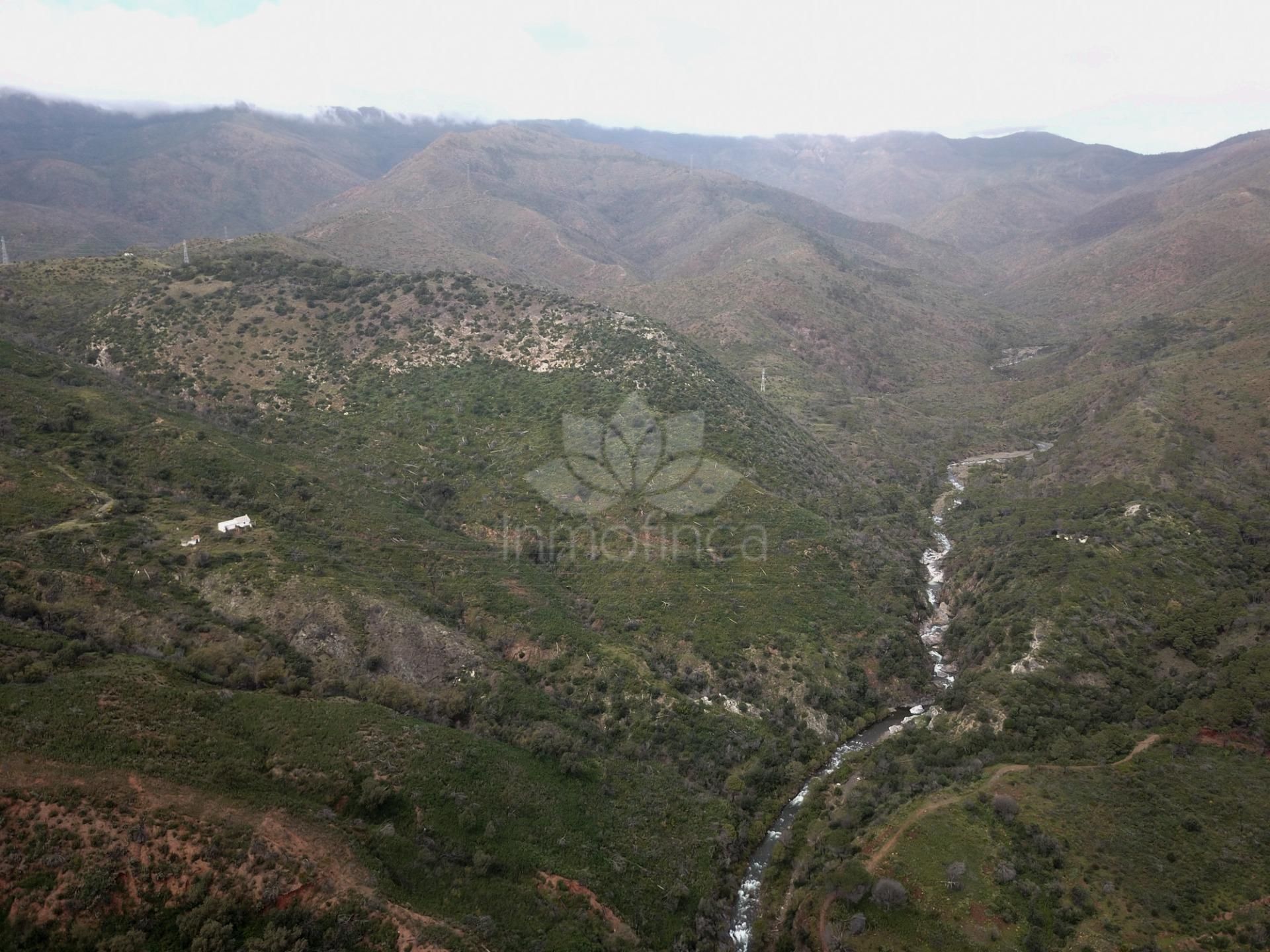Parcela Rustica en Altos de Estepona, Estepona