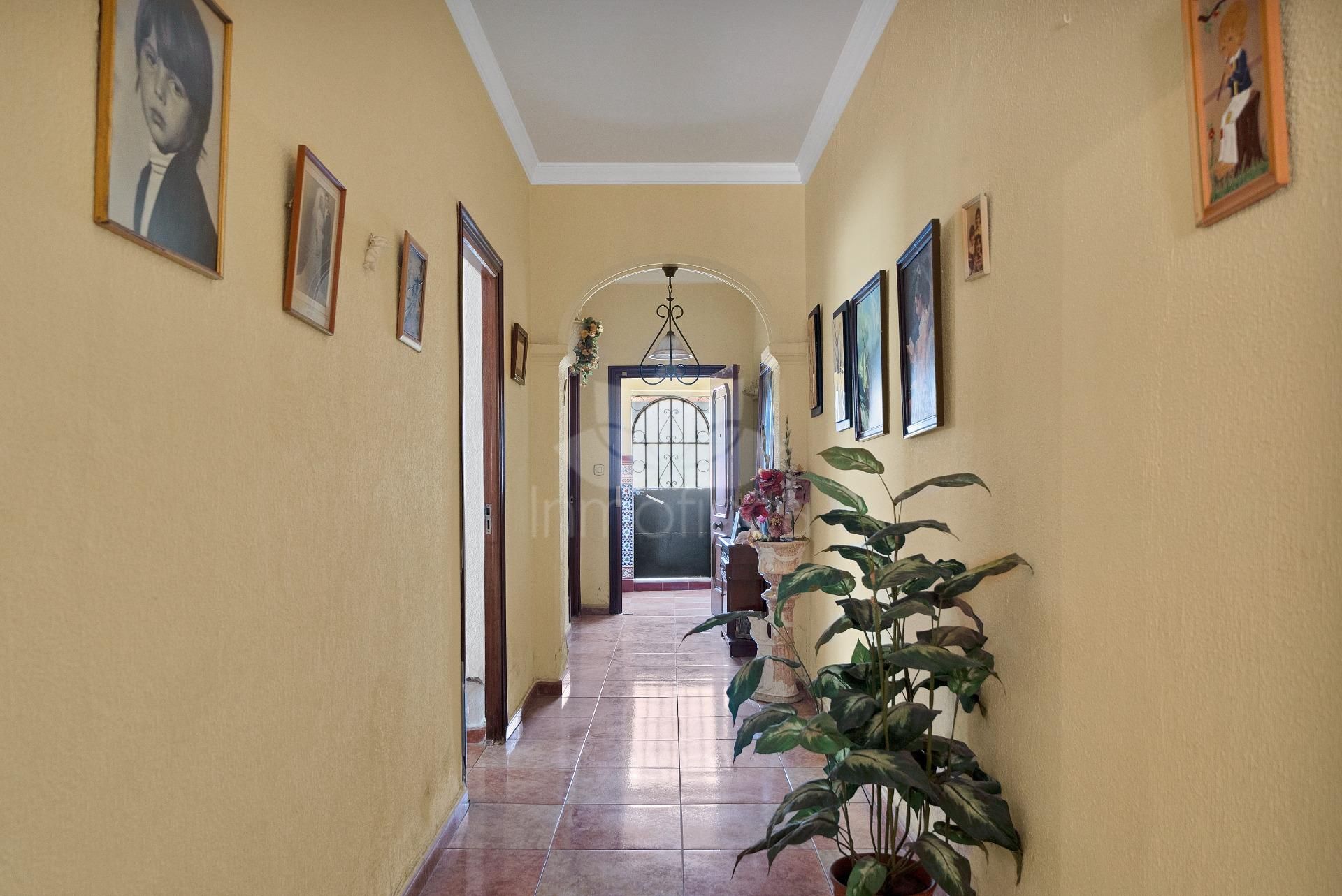 House in La Linea de la Concepcion