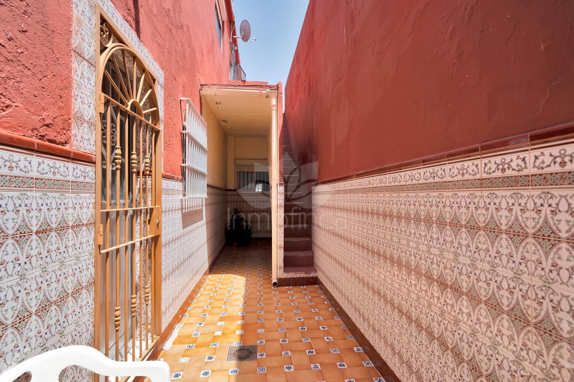 House in La Linea de la Concepcion