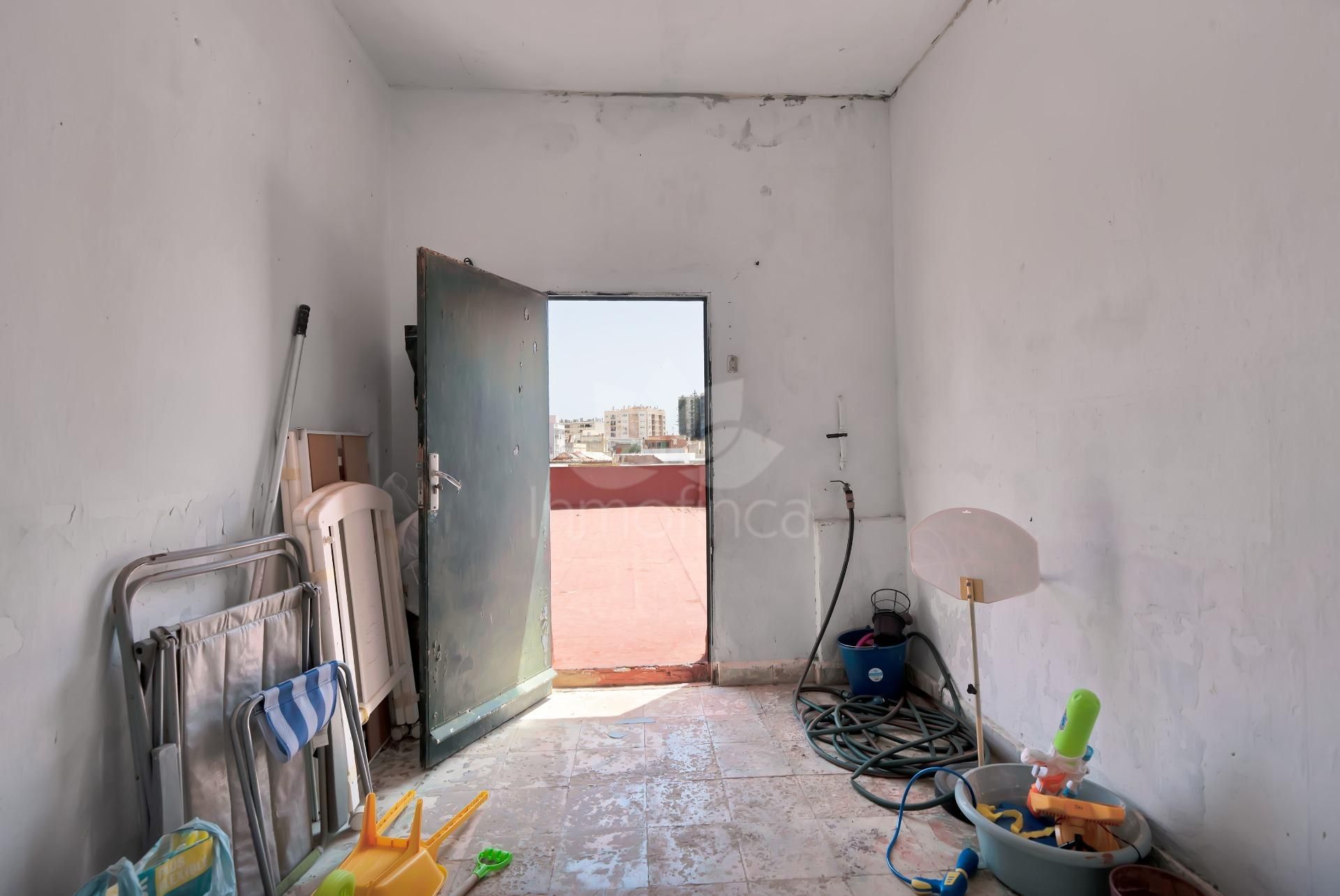 House in La Linea de la Concepcion