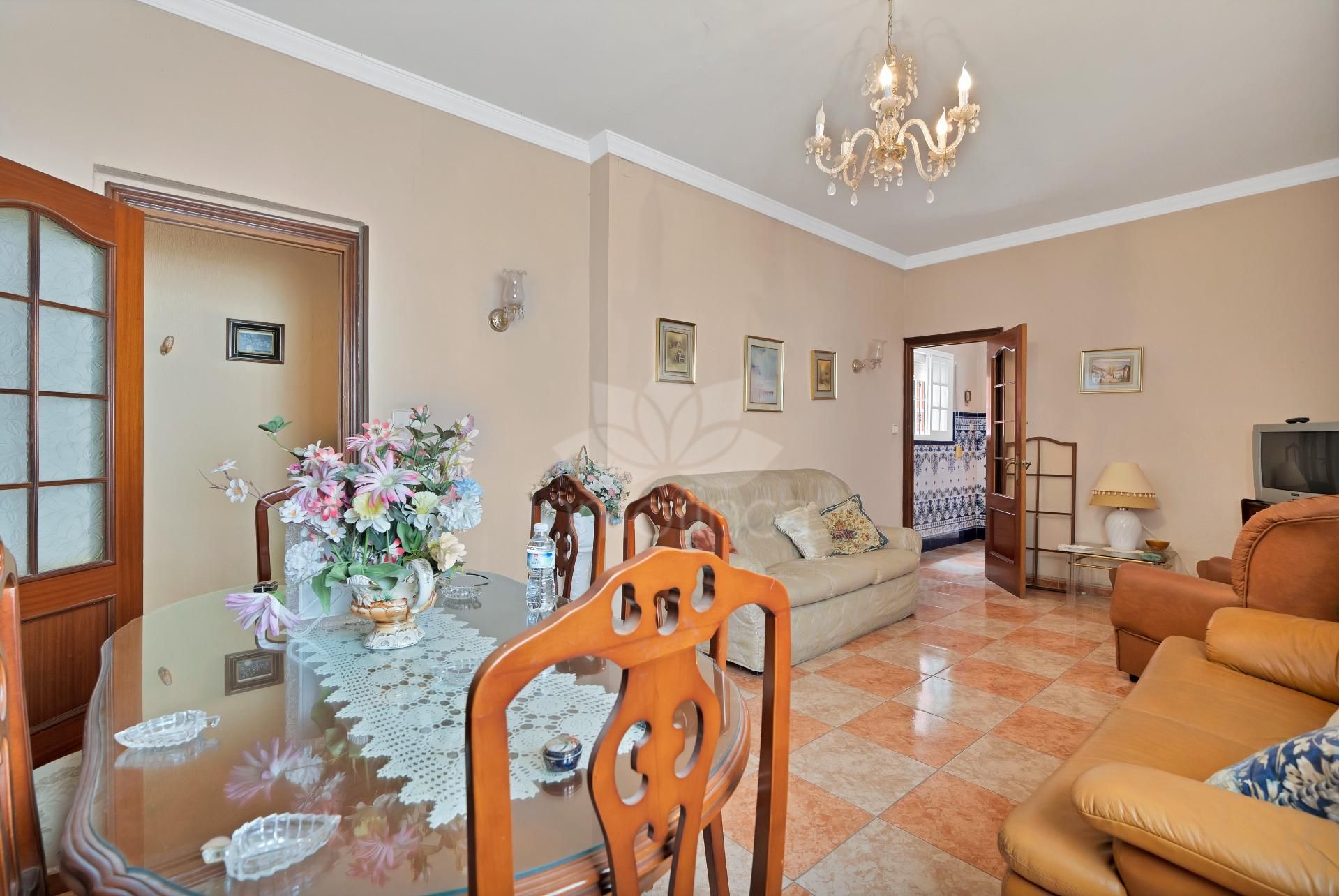 House in La Linea de la Concepcion