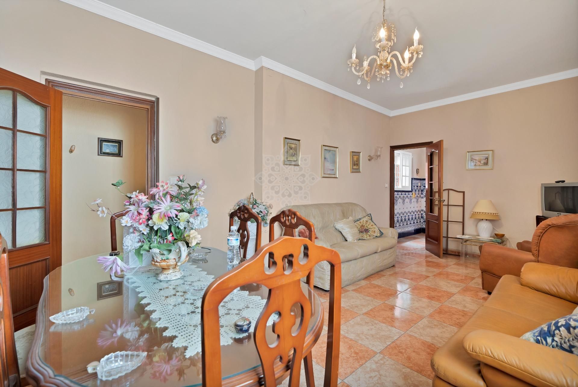 Dom w La Linea de la Concepcion