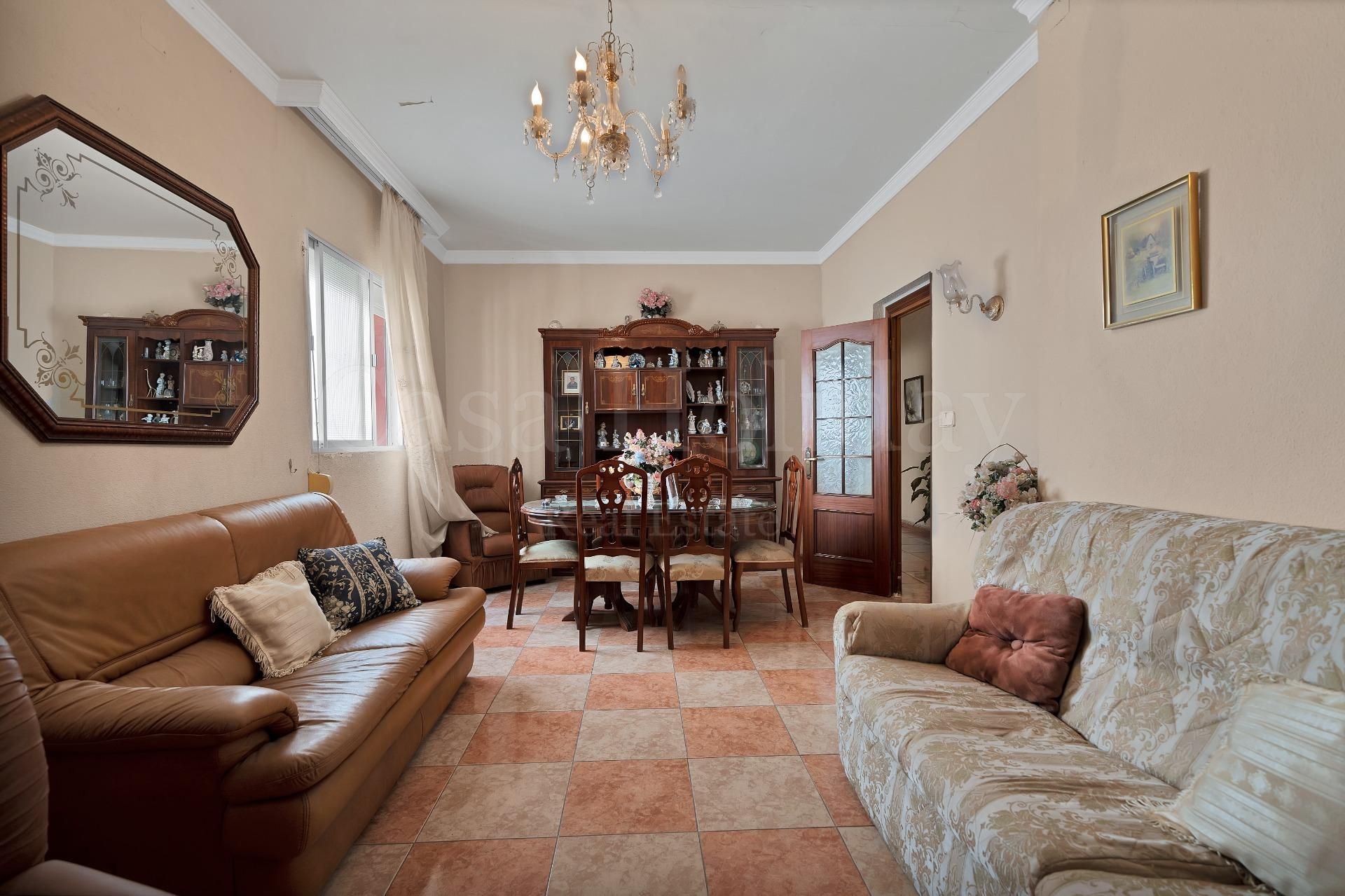 Casa en La Linea de la Concepcion